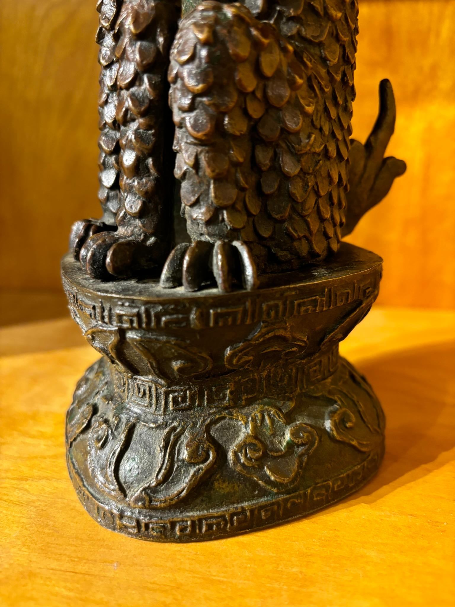 Figura di guardiano Chimera in bronzo cinese del XIX secolo in vendita 10
