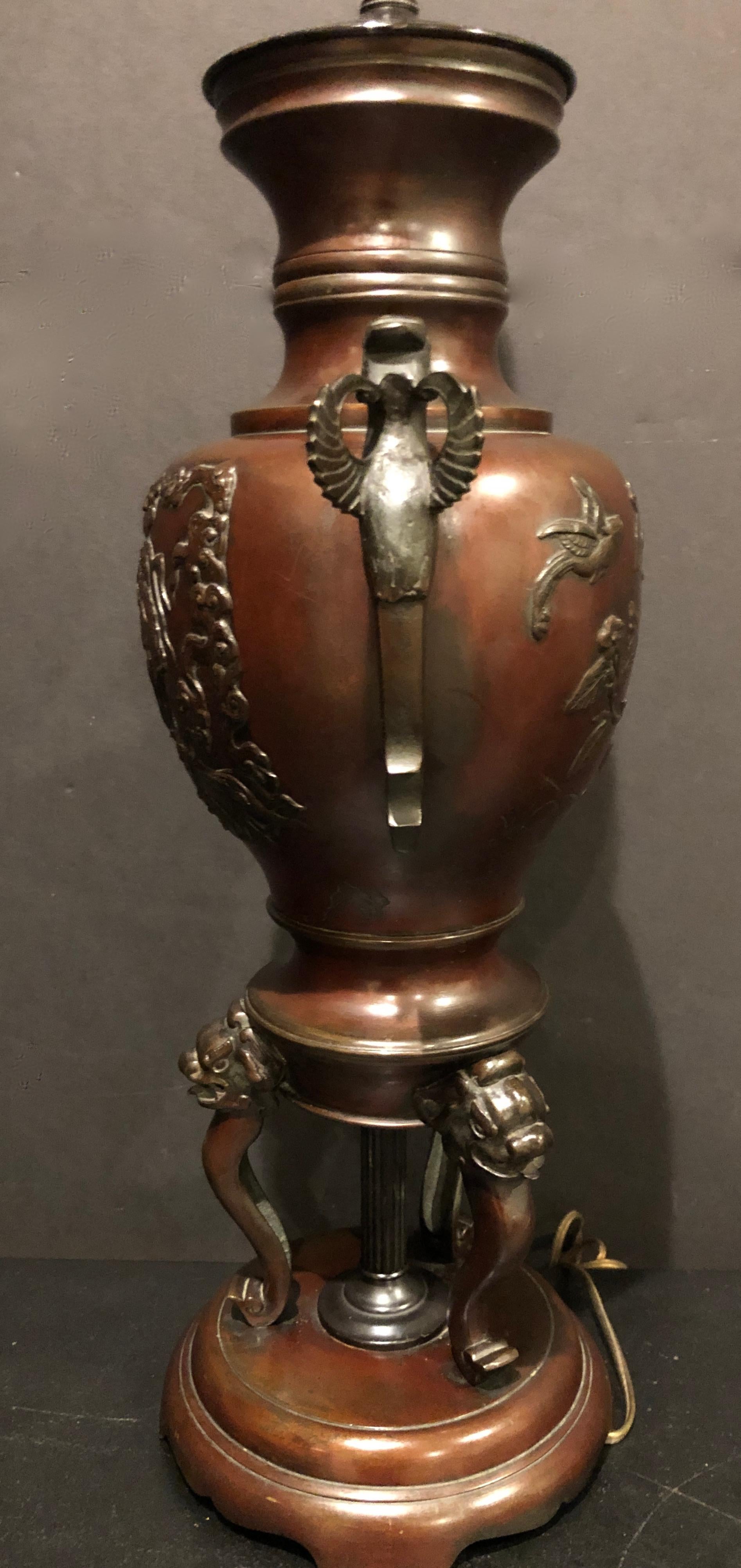 19th Century Chinese Bronze Urn as Lamp For Sale 7