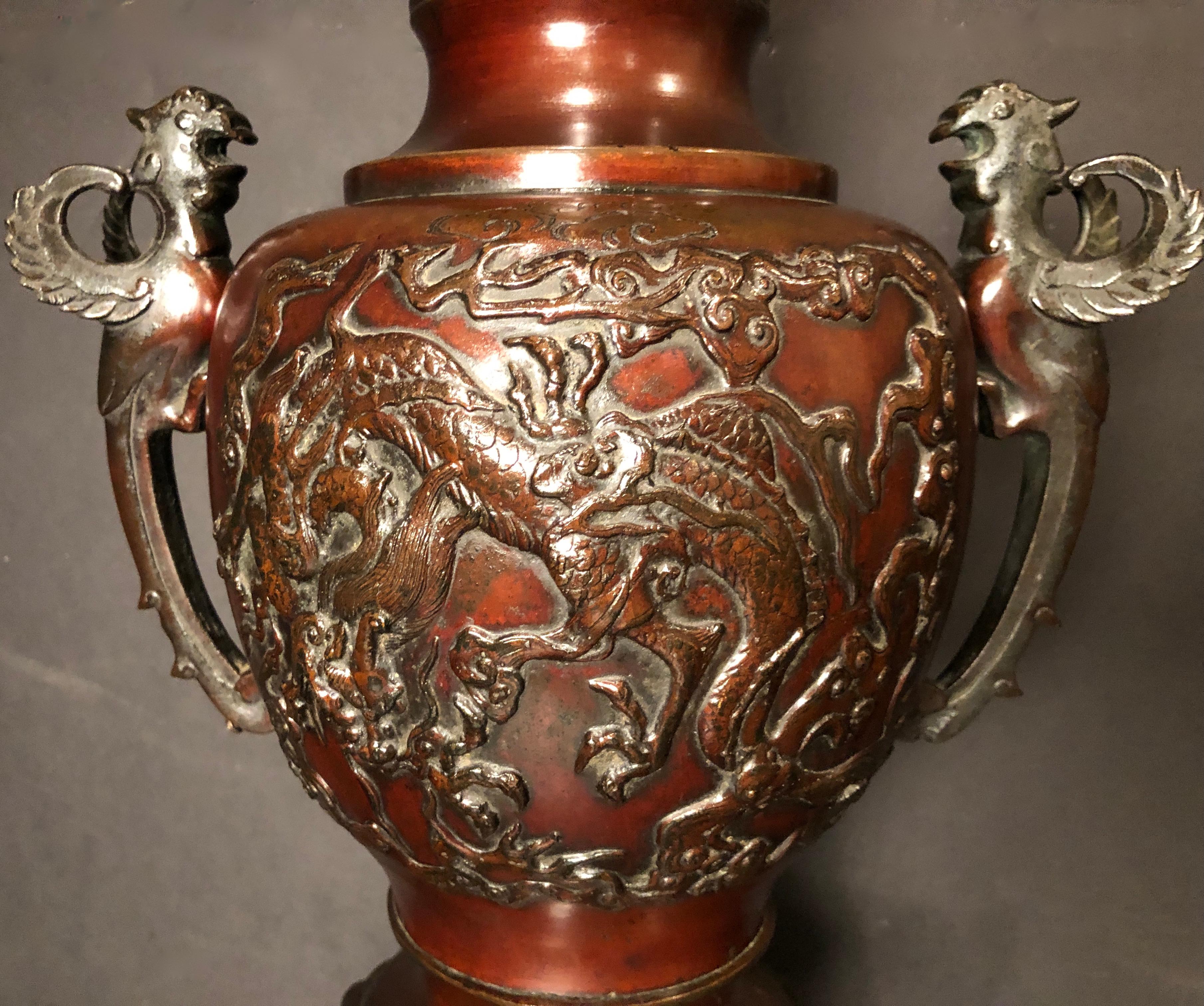 19th Century Chinese Bronze Urn as Lamp In Good Condition For Sale In Norwood, NJ