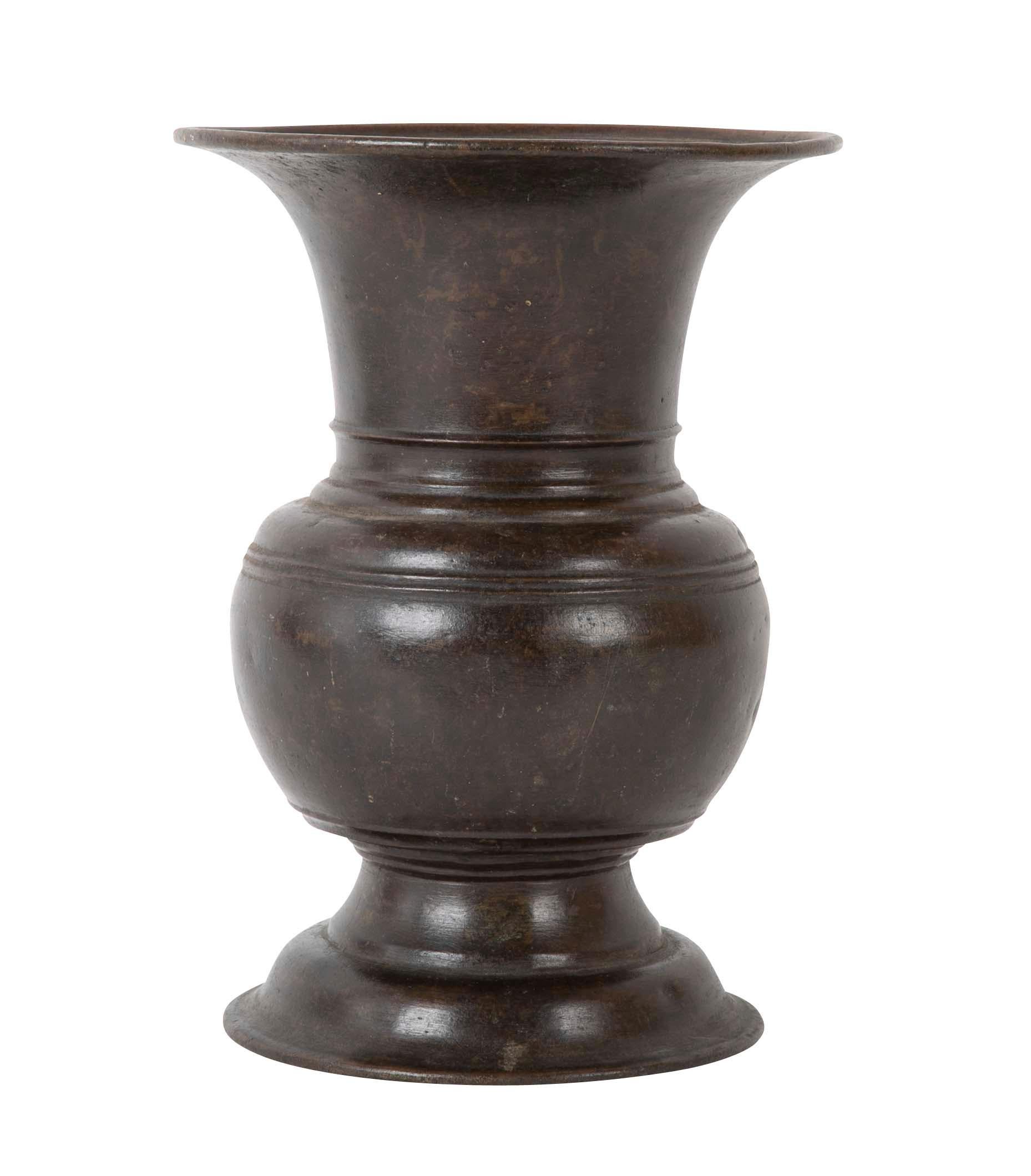 19th Century Chinese Bronze Urn 4