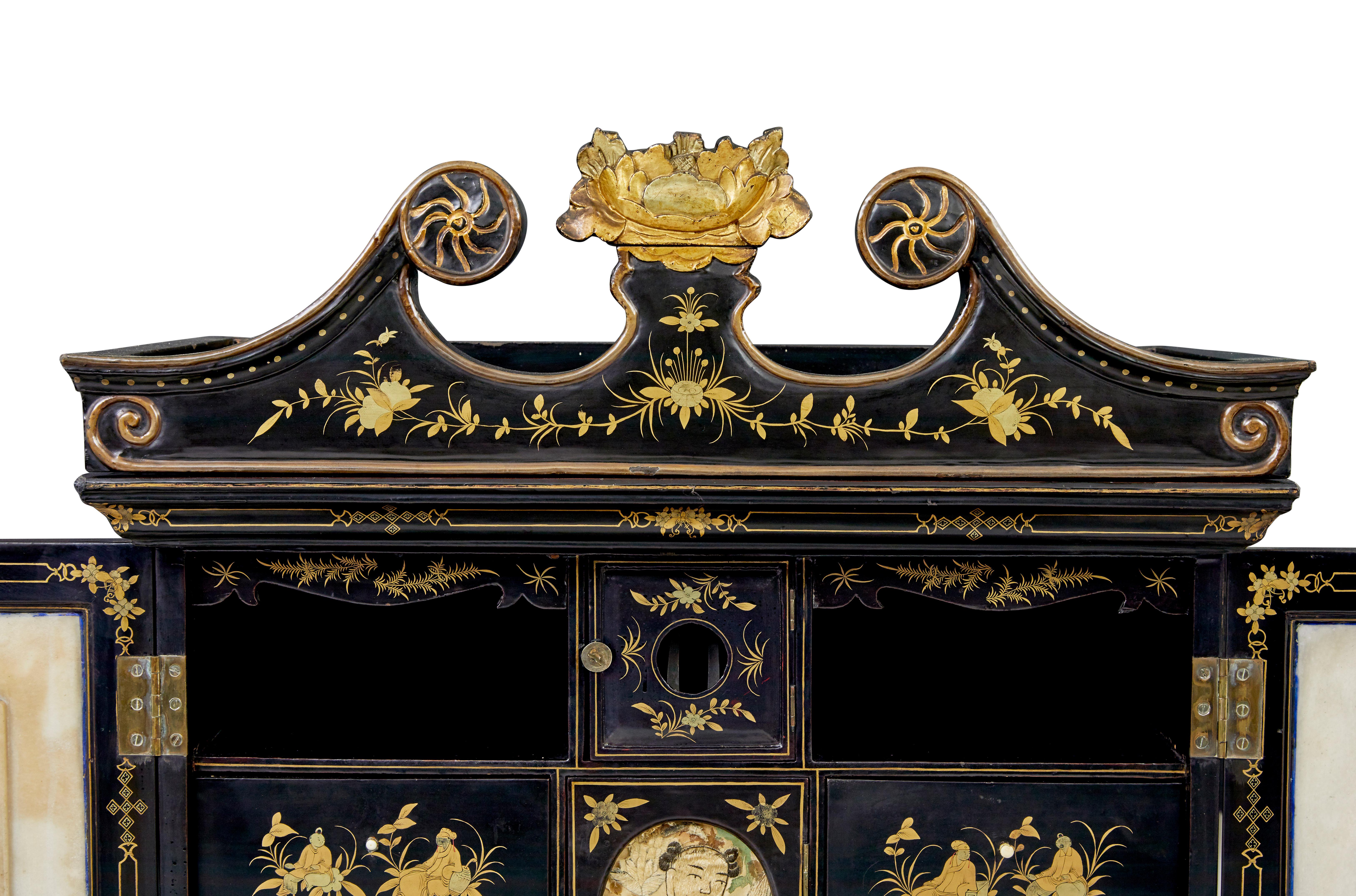 19th century Chinese canton black lacquered desk cabinet For Sale 9