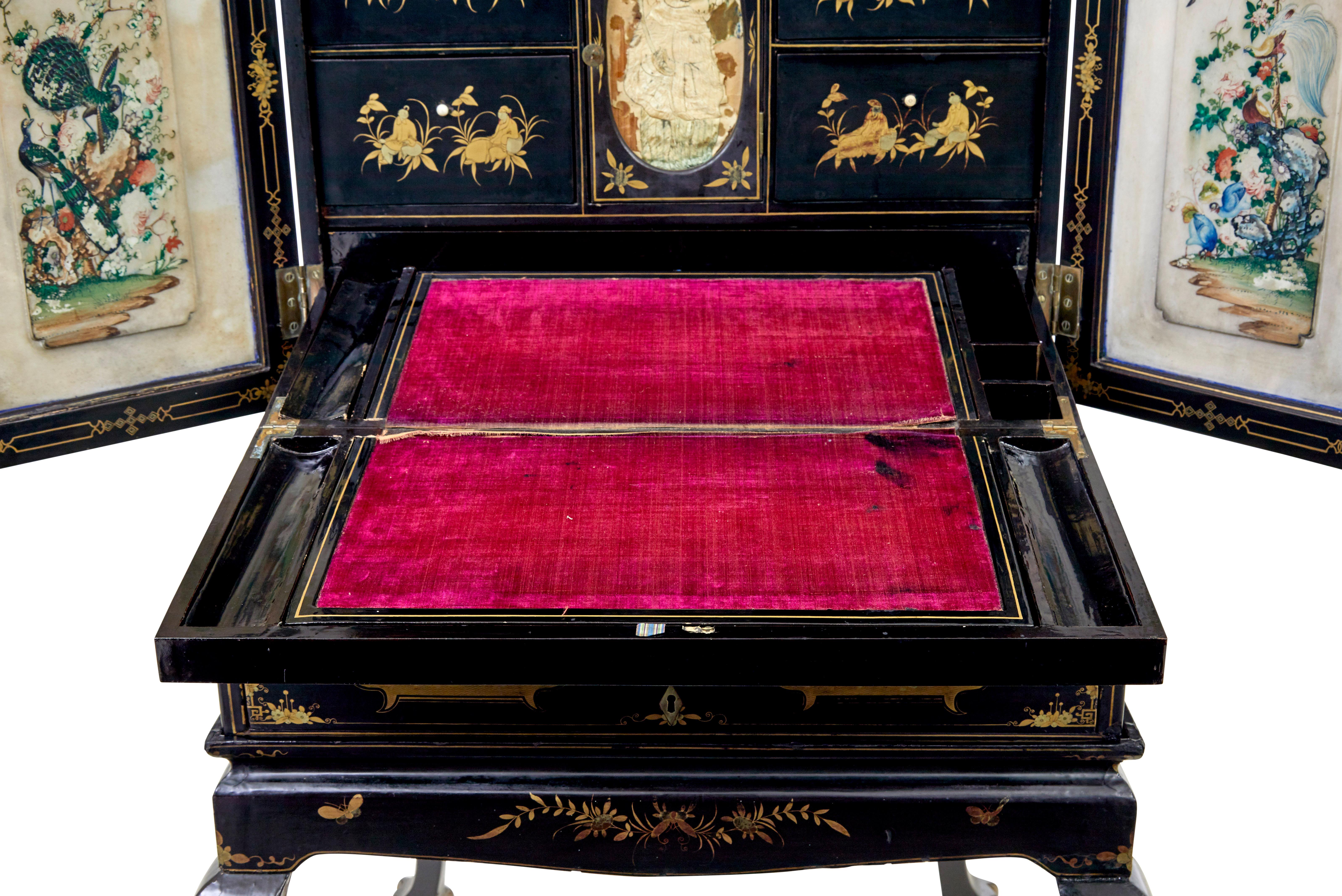 Mobile da scrivania cinese di Canton del XIX secolo laccato nero in vendita 2