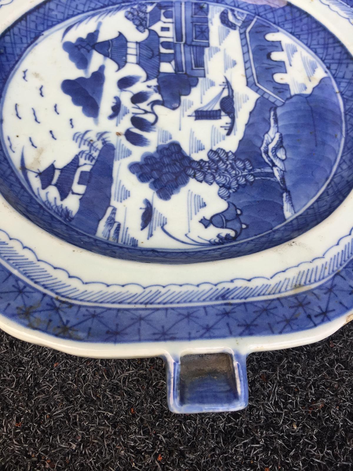 19th Century Chinese Canton Blue and White Plate Warmer In Good Condition For Sale In Atlanta, GA
