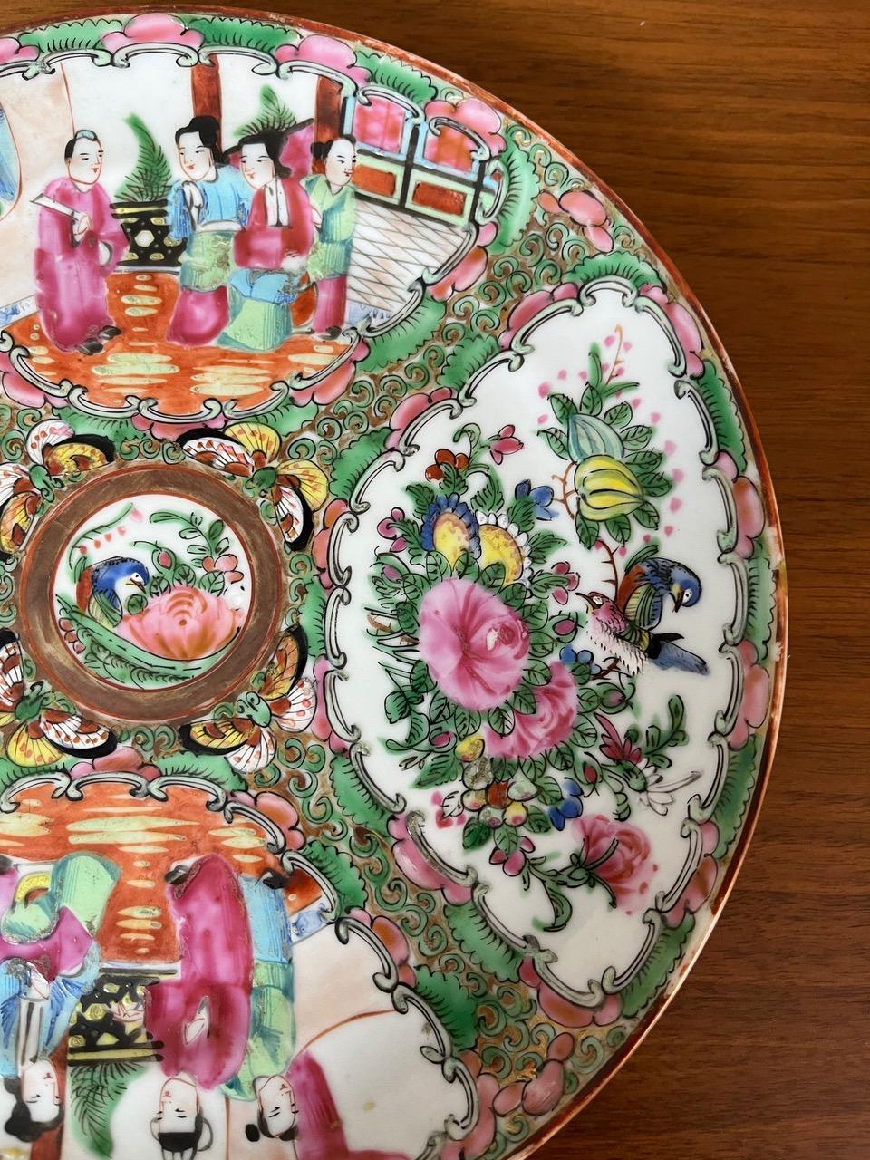 19th century Chinese Canton Porcelain Plate, 1890s For Sale 3