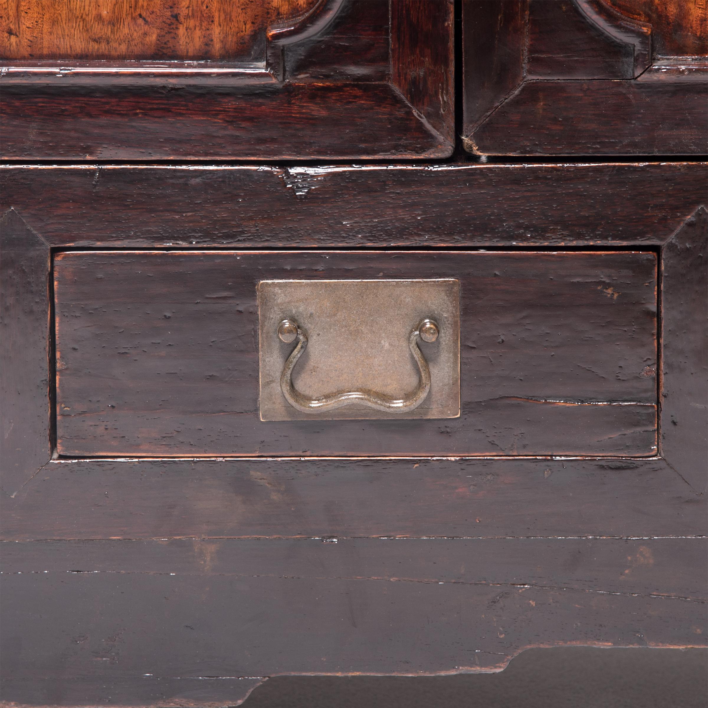 Chinese Cartouche Kang Chest, c. 1850 For Sale 2