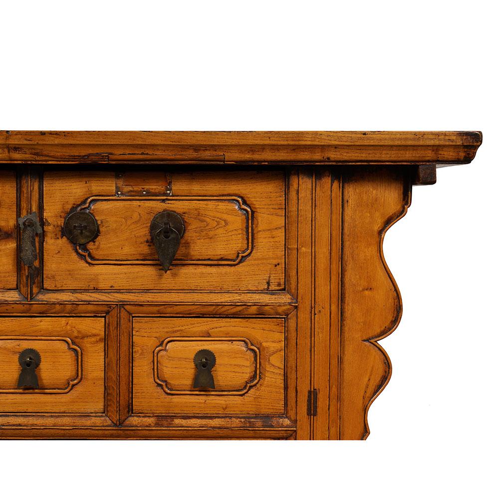 19th Century Chinese Carved 5 Drawers Shan XI Console Table For Sale 1