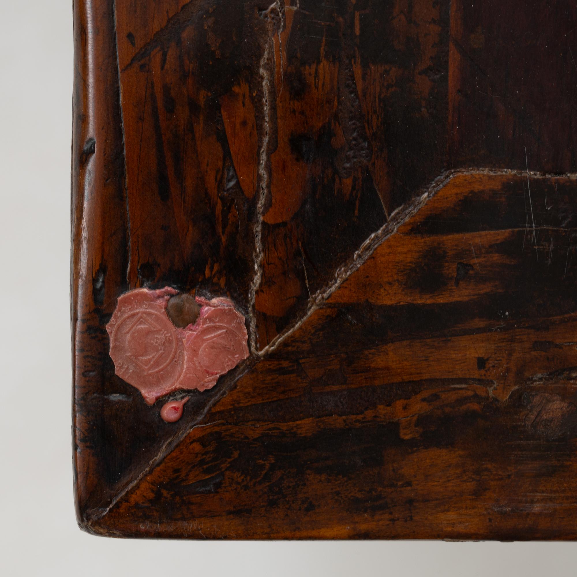 Console chinoise du 19e siècle, sculptée et laquée en vente 8