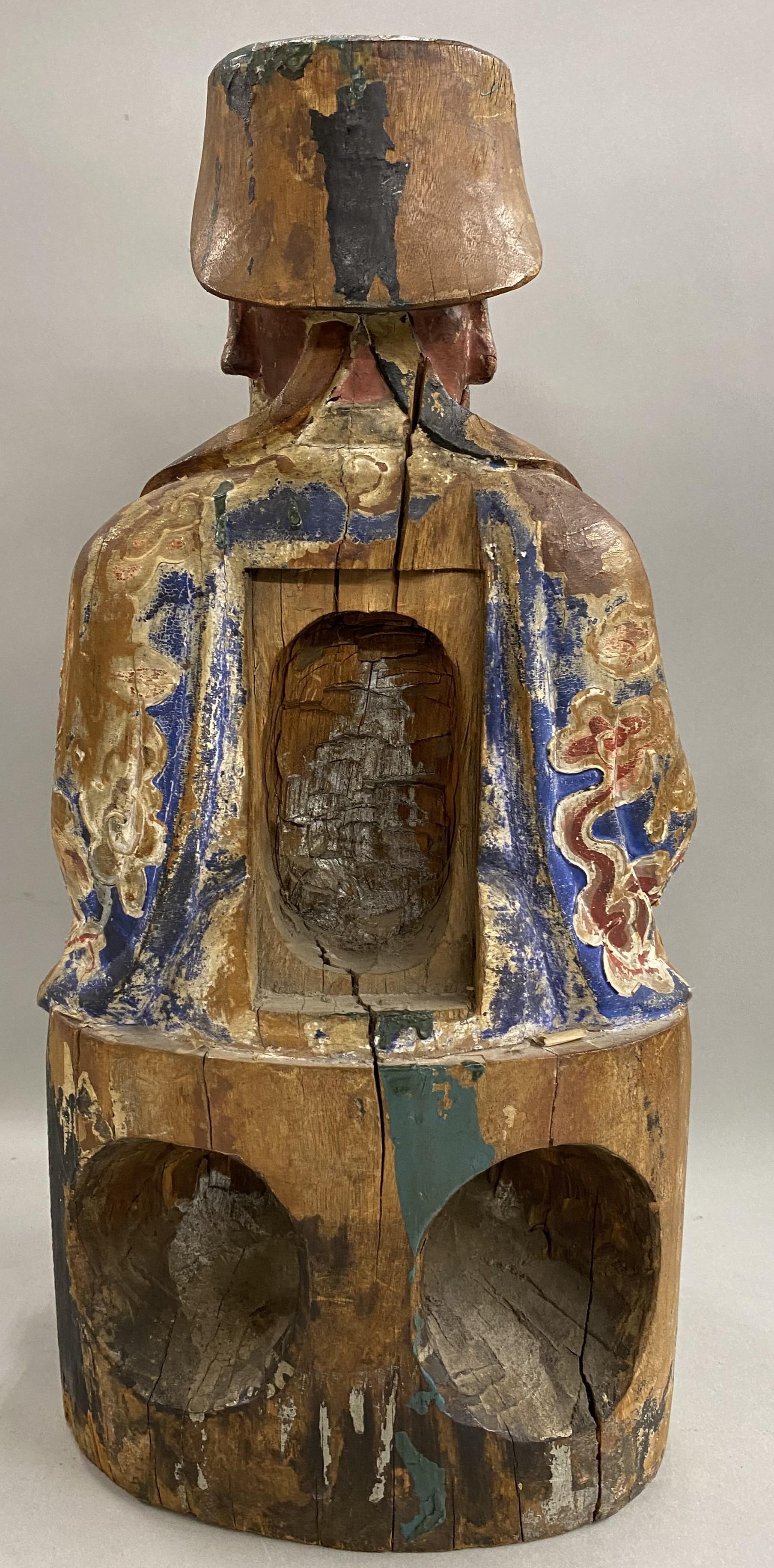 19th Century Chinese Carved Polychrome Wooden Ancestral Figure Sculpture For Sale 1