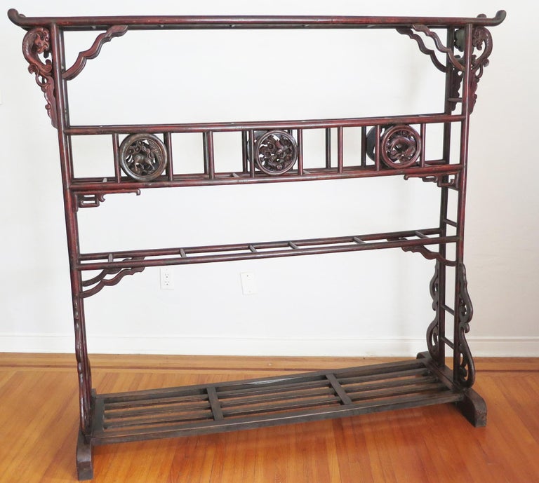 19th Century Chinese Carved Wood Robe Rack For Sale at 1stDibs