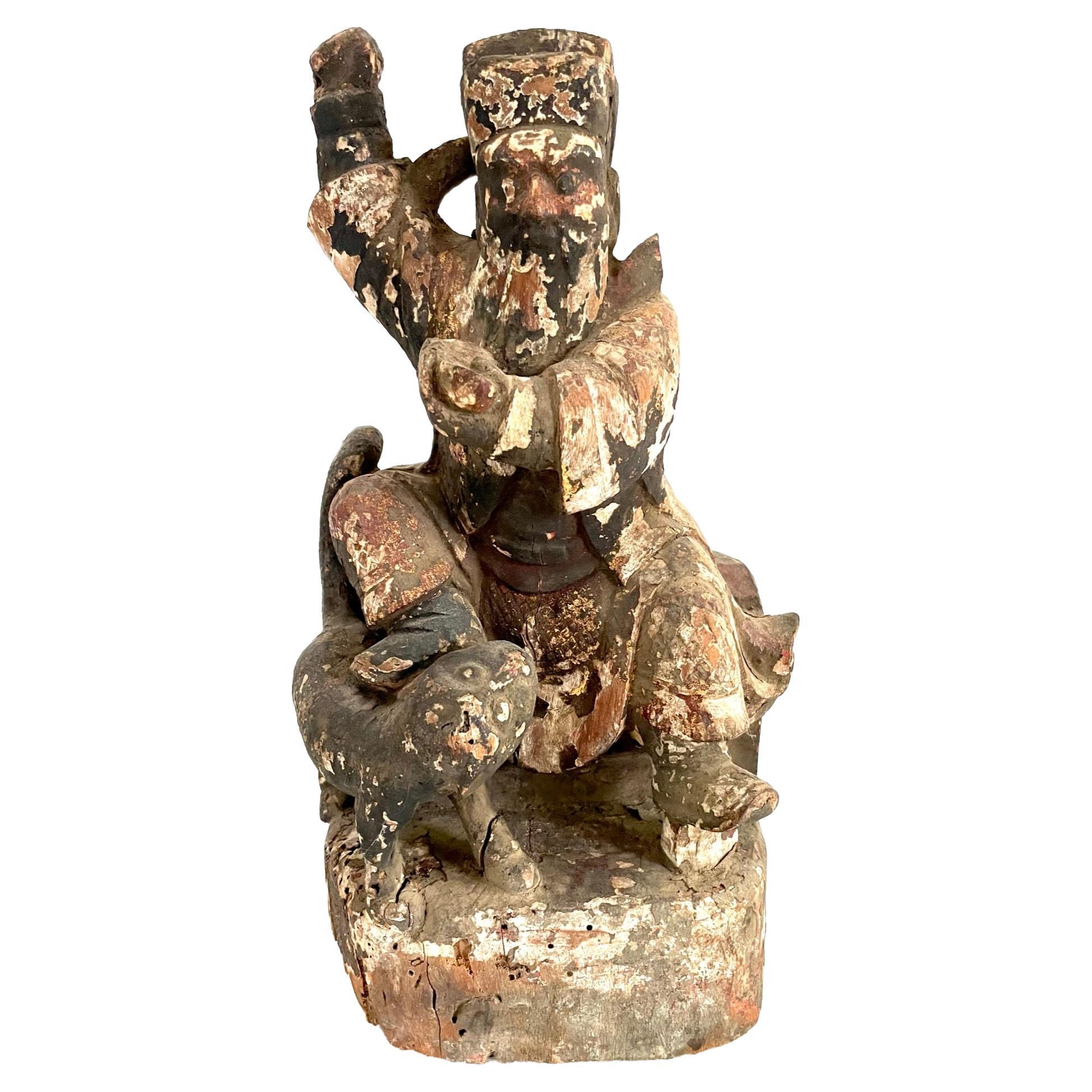 Dieu d'autel chinois en bois sculpté du 19ème siècle