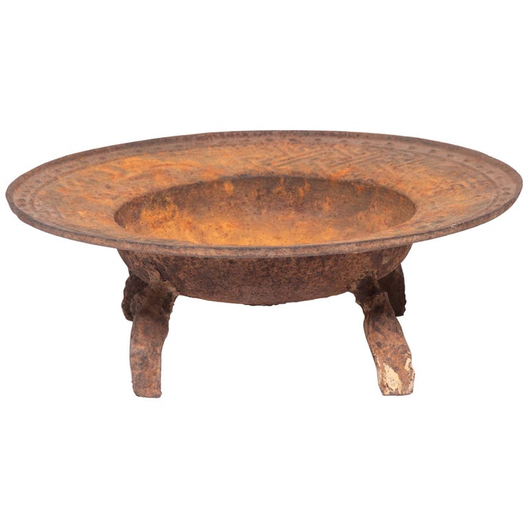 19th Century Chinese Cast Iron Brazier For Sale