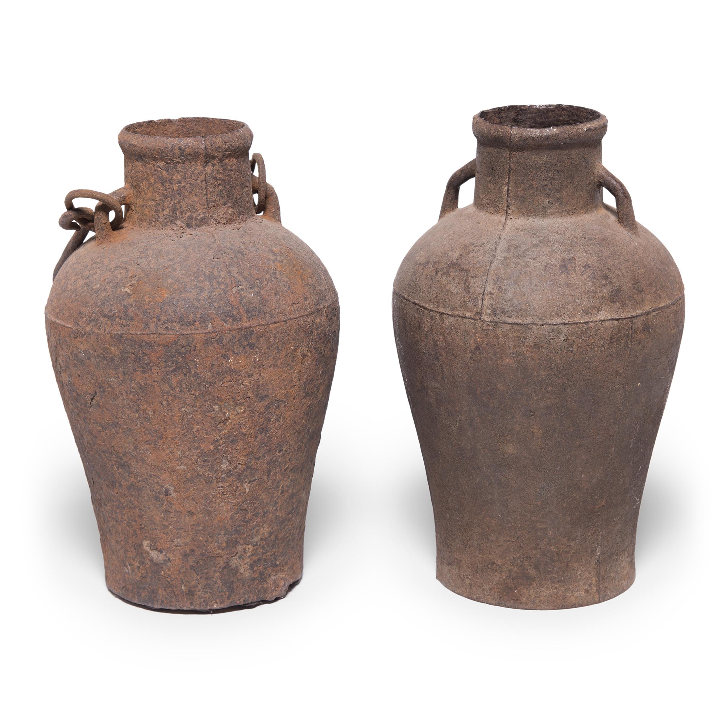 XIX secolo Vaso cinese in ghisa, 1850 circa in vendita