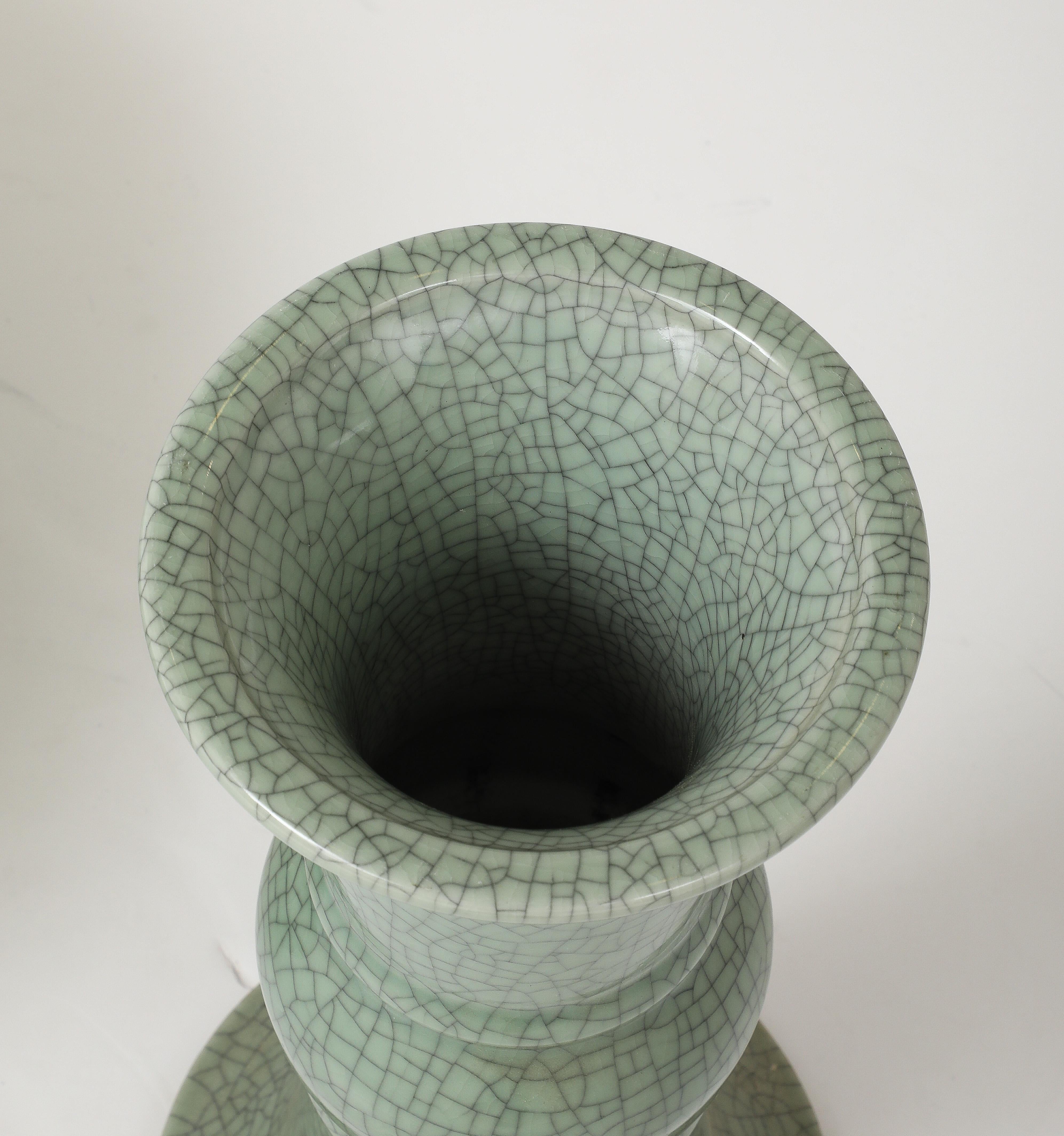 19th. Century Chinese Celadon Bird Bath For Sale 8