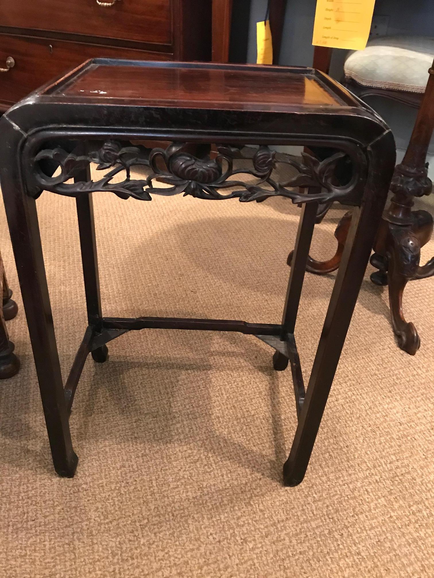 19th Century Chinese Cherrywood Occasional Table In Excellent Condition For Sale In Dublin 8, IE
