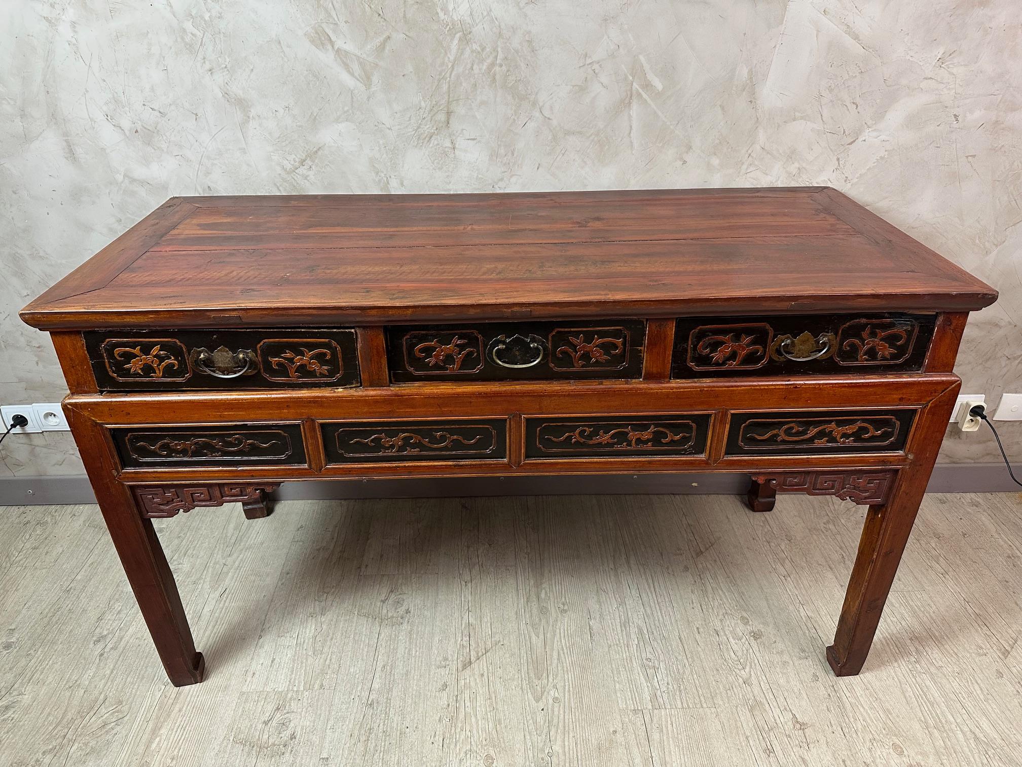 Chinesische Holztischkonsole im Chippendale-Stil des 19. Jahrhunderts, 1890er Jahre (Chinese Chippendale) im Angebot