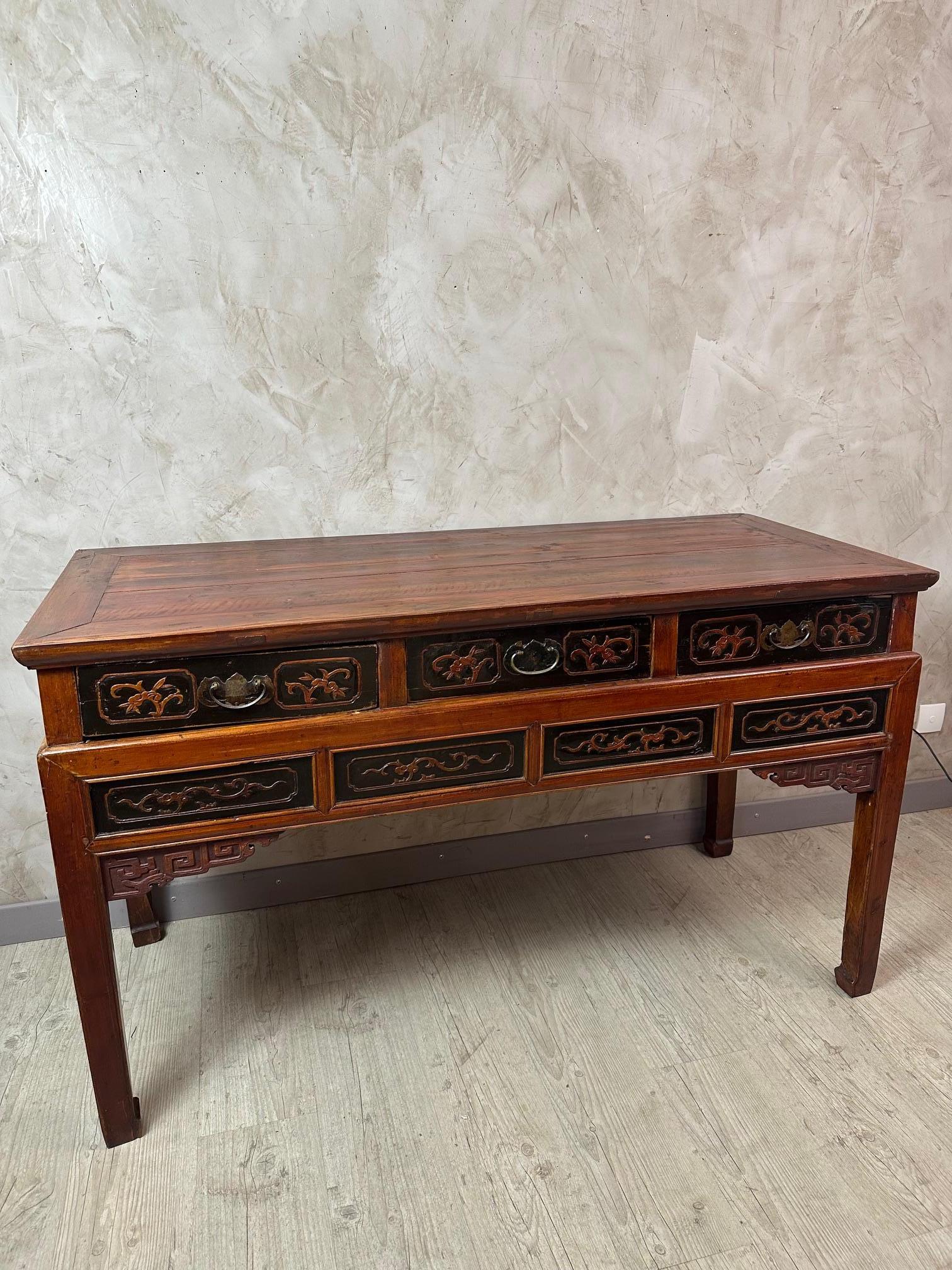 Chinesische Holztischkonsole im Chippendale-Stil des 19. Jahrhunderts, 1890er Jahre (Spätes 19. Jahrhundert) im Angebot