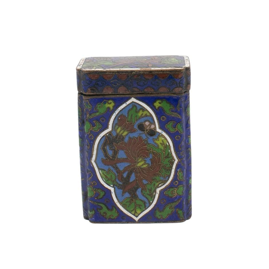 Cloisonné Boîte à bijoux chinoise du 19ème siècle en laiton émaillé cloisonné en vente