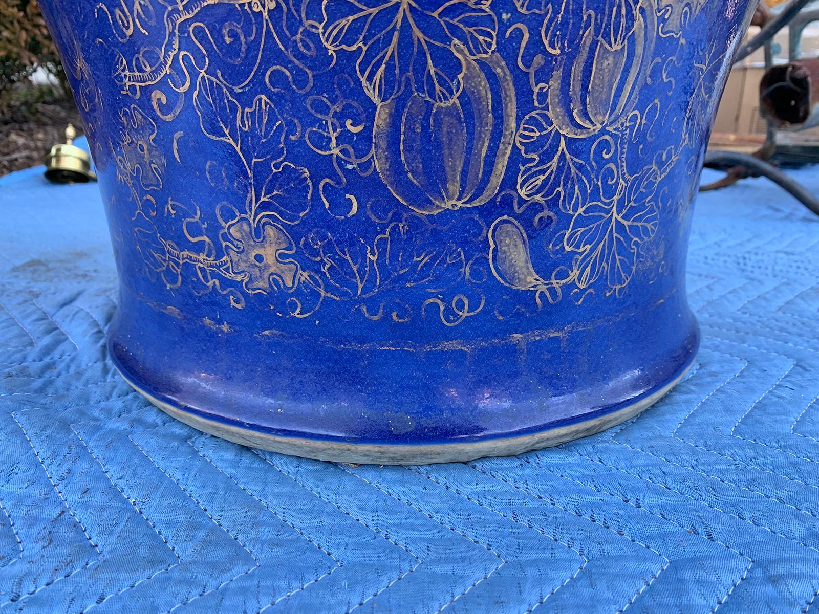 19th Century Chinese Cobalt Covered Porcelain Jar with Hinged Lid For Sale 6