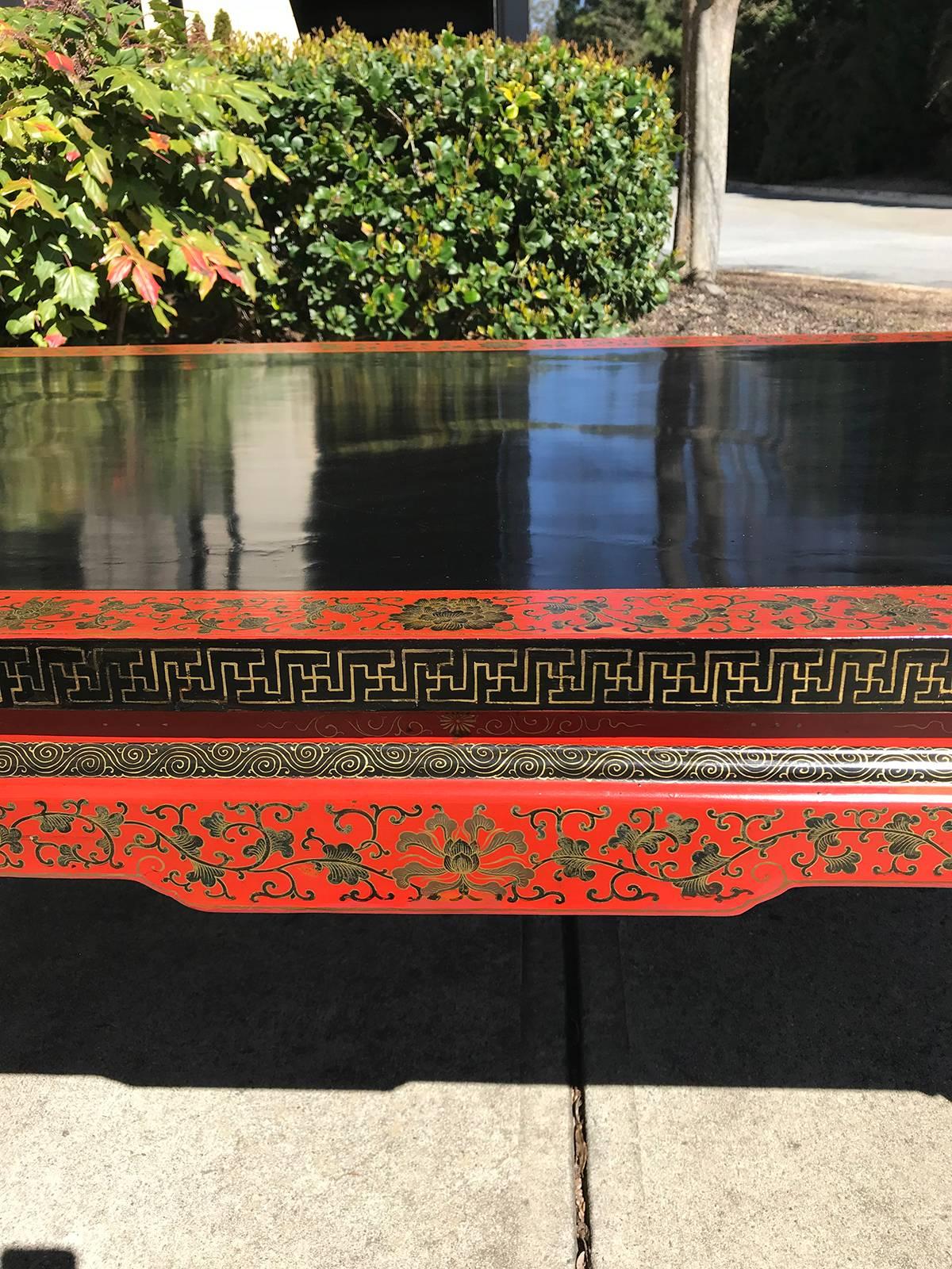 19th Century Chinese Coffee Table, Quing Dynasty For Sale 1