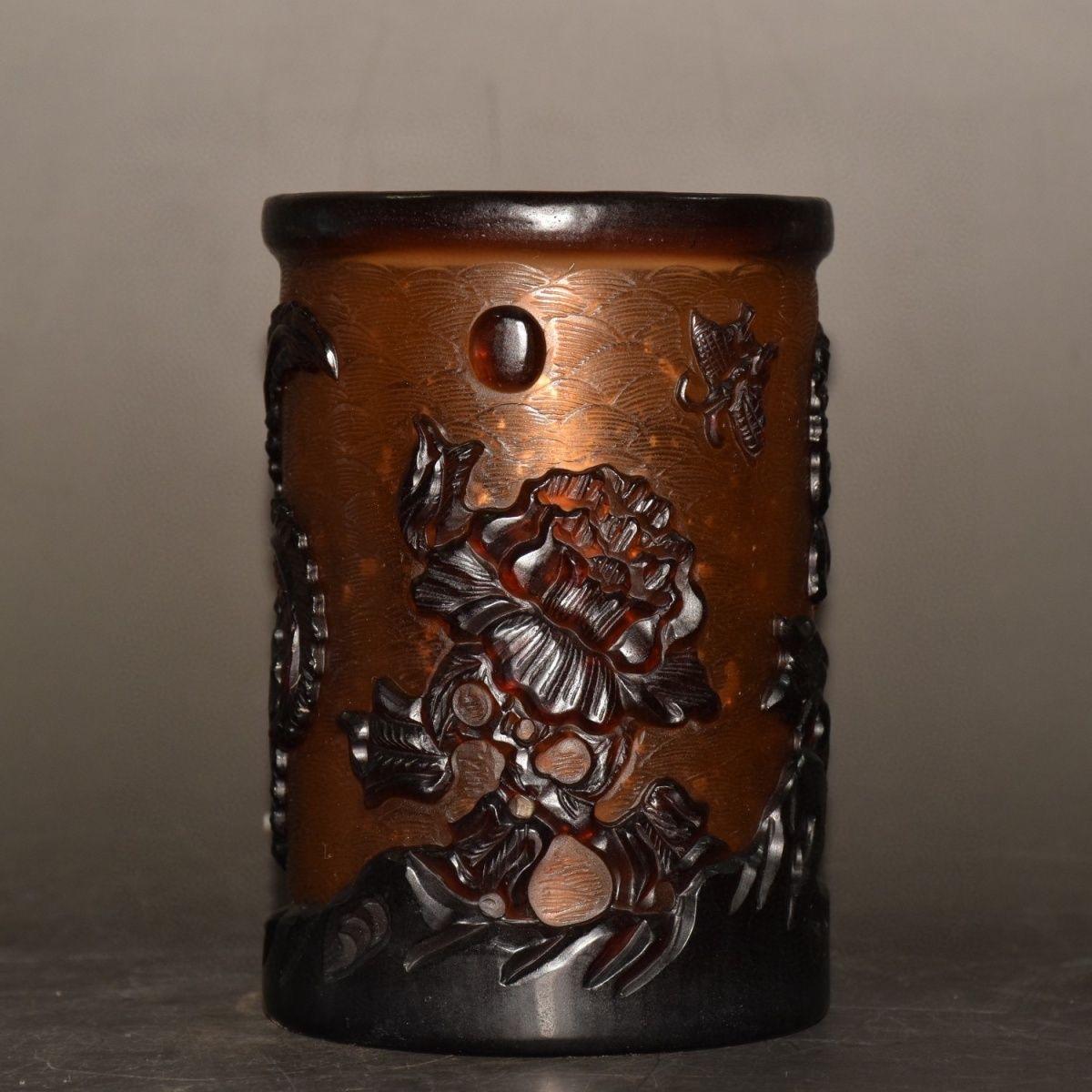 19th Century Chinese Colored Glaze Hand Carving Birds Flowers Pen Pot In Fair Condition For Sale In 景德镇市, CN