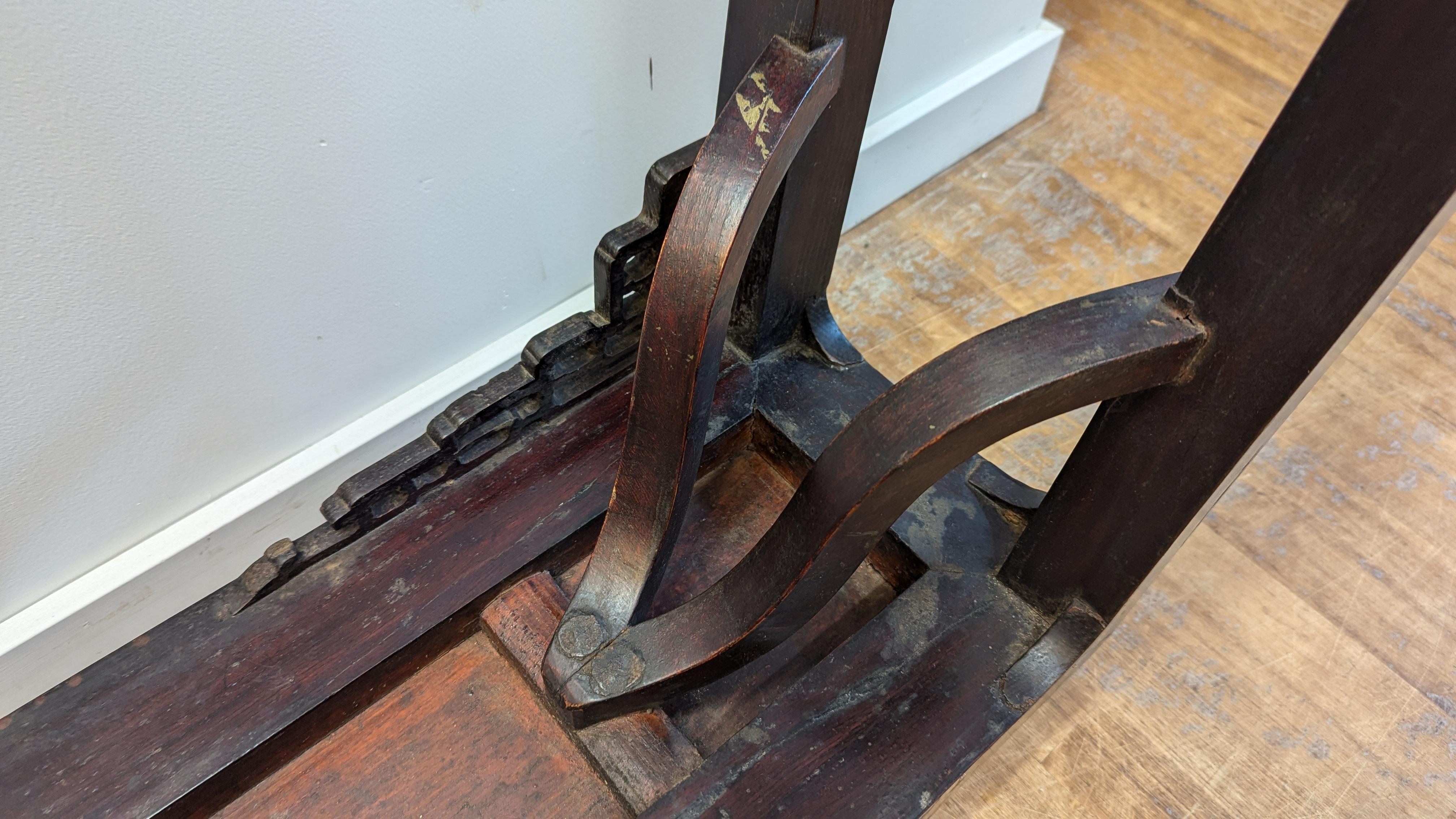 19th century Chinese Console Table For Sale 9