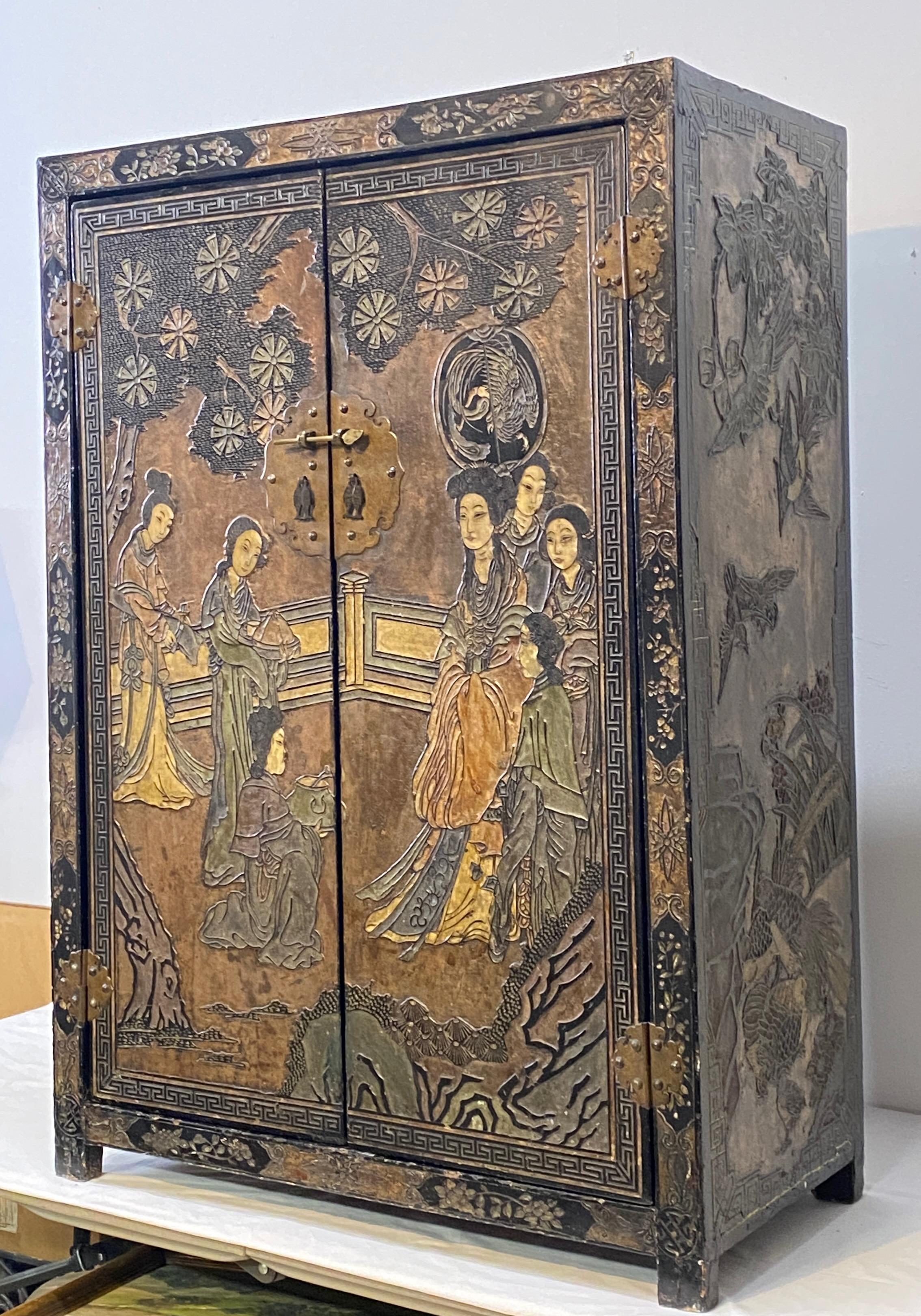 19th Century Chinese Coromandel Carved and Painted Lacquered Cabinet In Good Condition In San Francisco, CA
