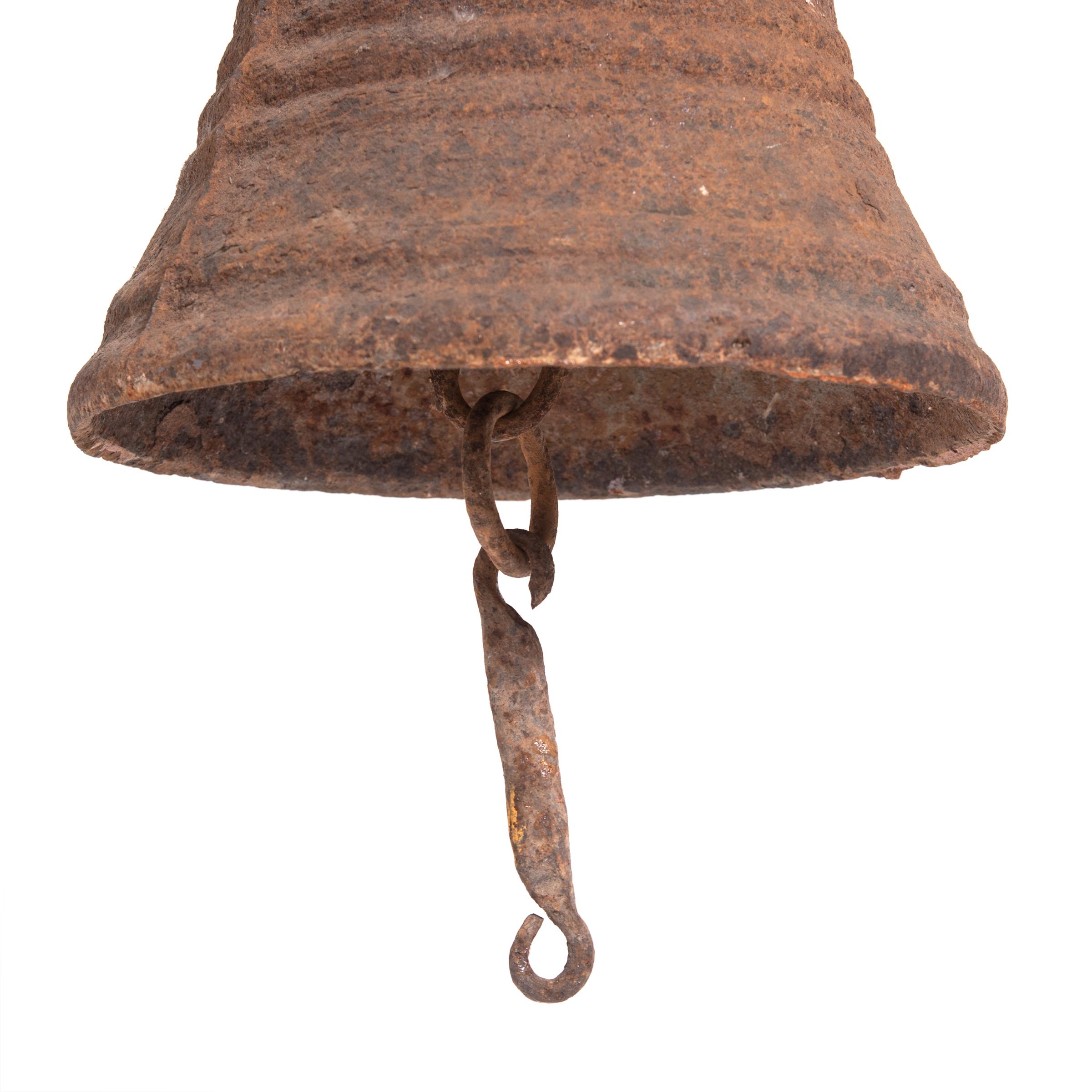Chinese Courtyard Bell with Clapper, c. 1850 In Good Condition In Chicago, IL