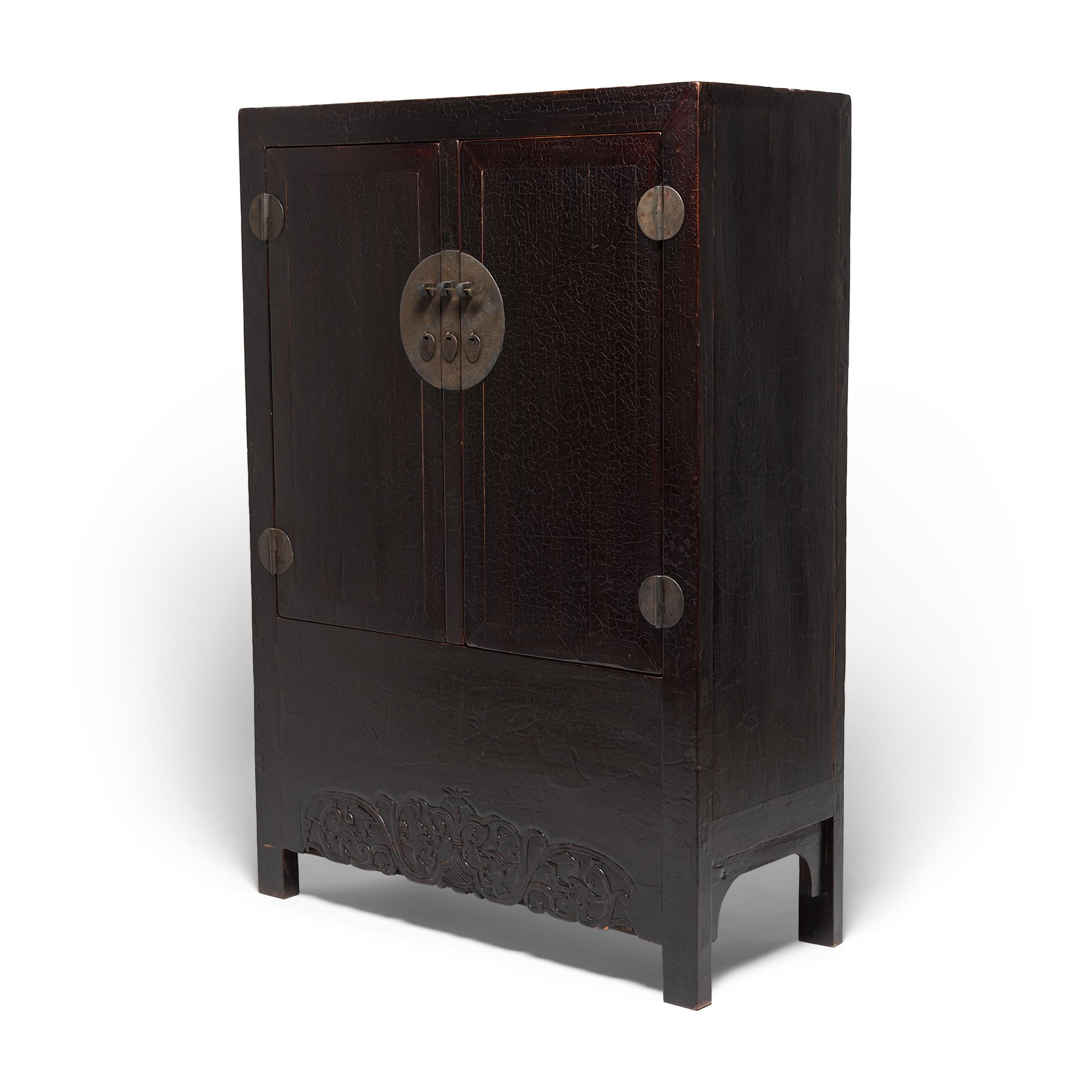 Qing Chinese Crackled Lacquer Cabinet, c. 1850