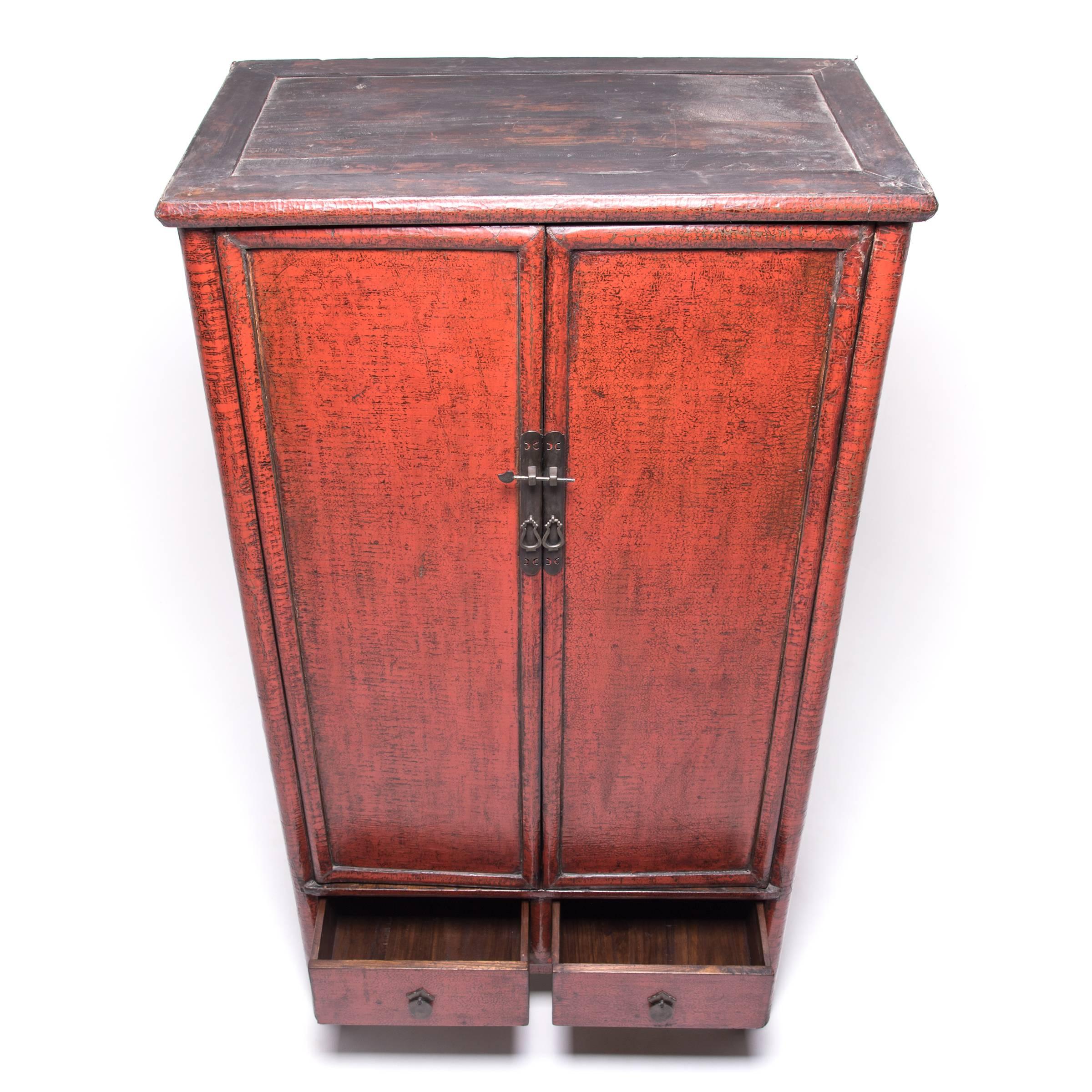 19th Century Chinese Crimson Crackle Lacquered Cabinet 2