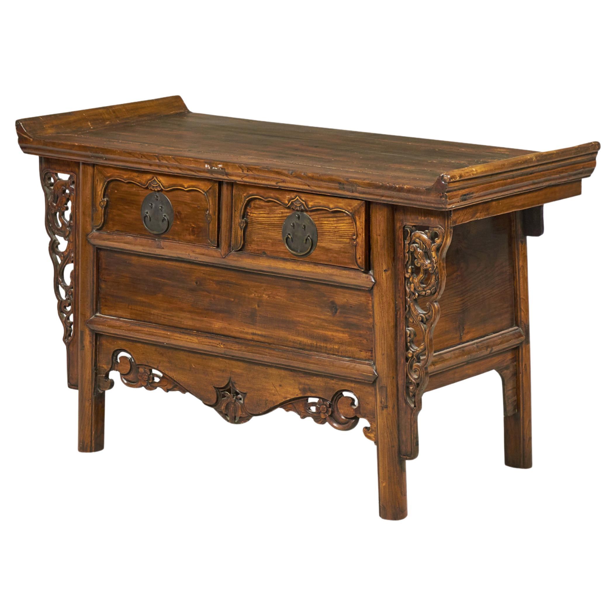 Table console d'autel chinoise du 19ème siècle en orme et bronze