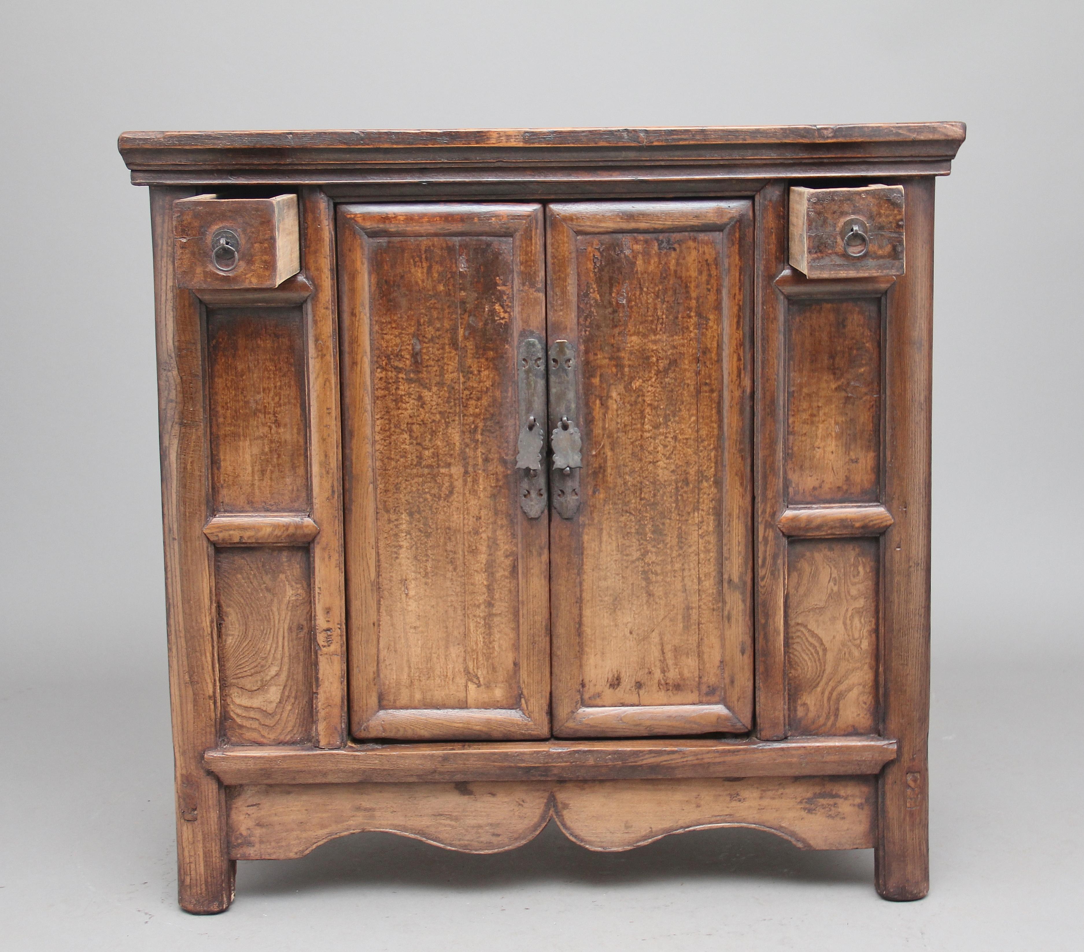 19th Century Chinese Elm Rustic Dresser In Good Condition In Martlesham, GB