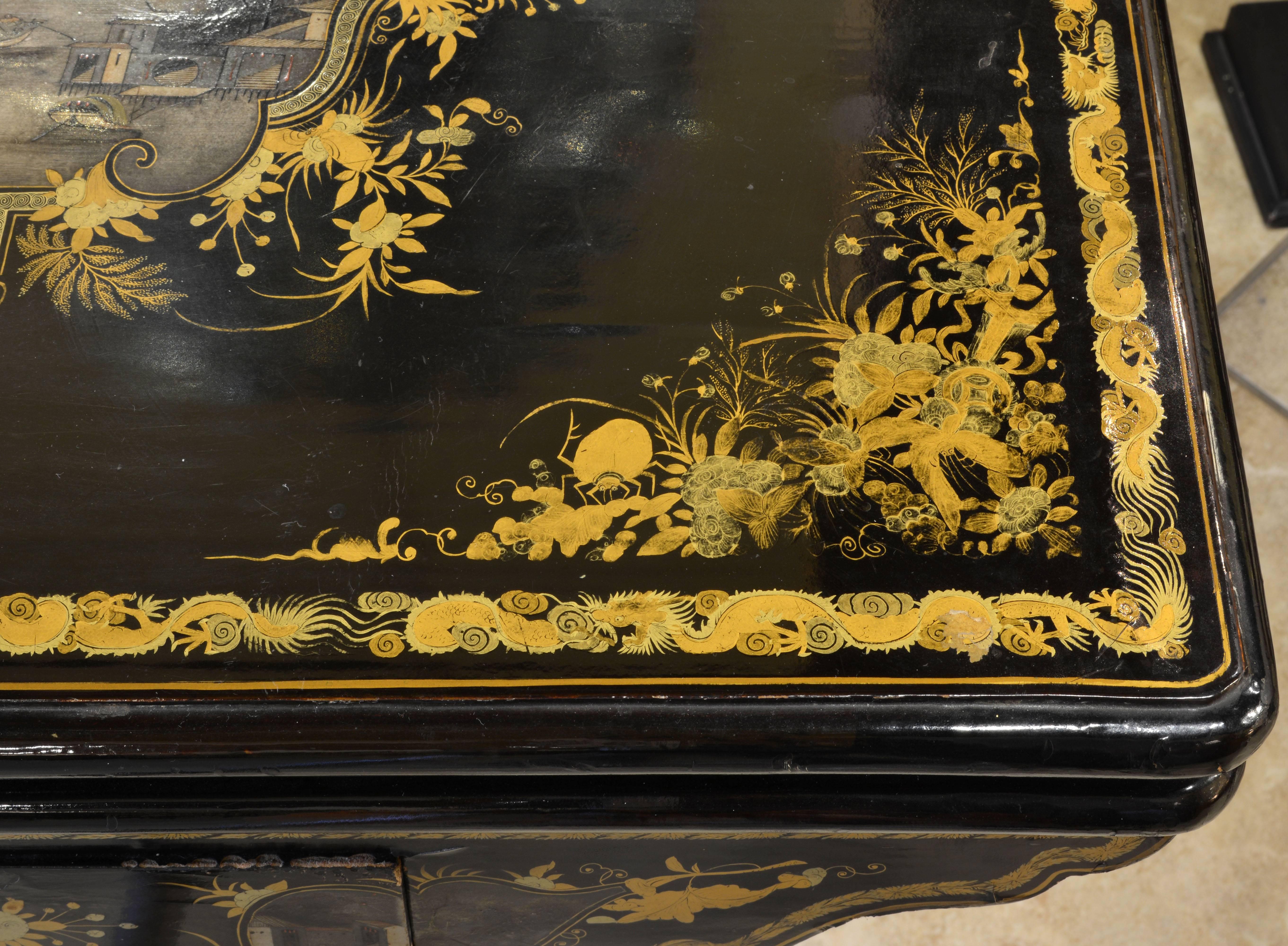 19th Century Chinese Export Black Lacquer, Gilt and Figural Painted Game Table 1