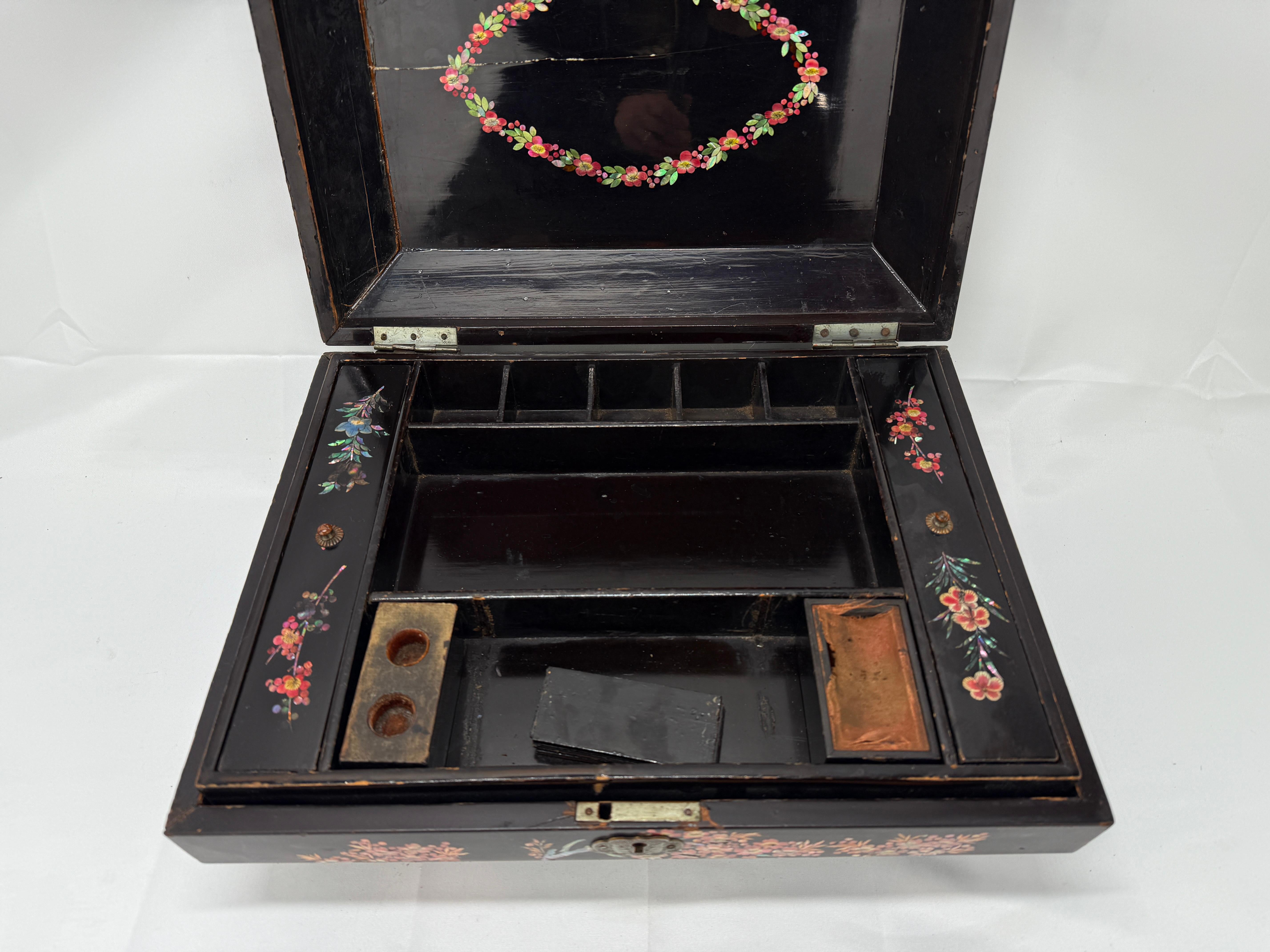 19th Century Chinese Export Black Lacquer & Mother Of Pearl Sewing Box For Sale 2