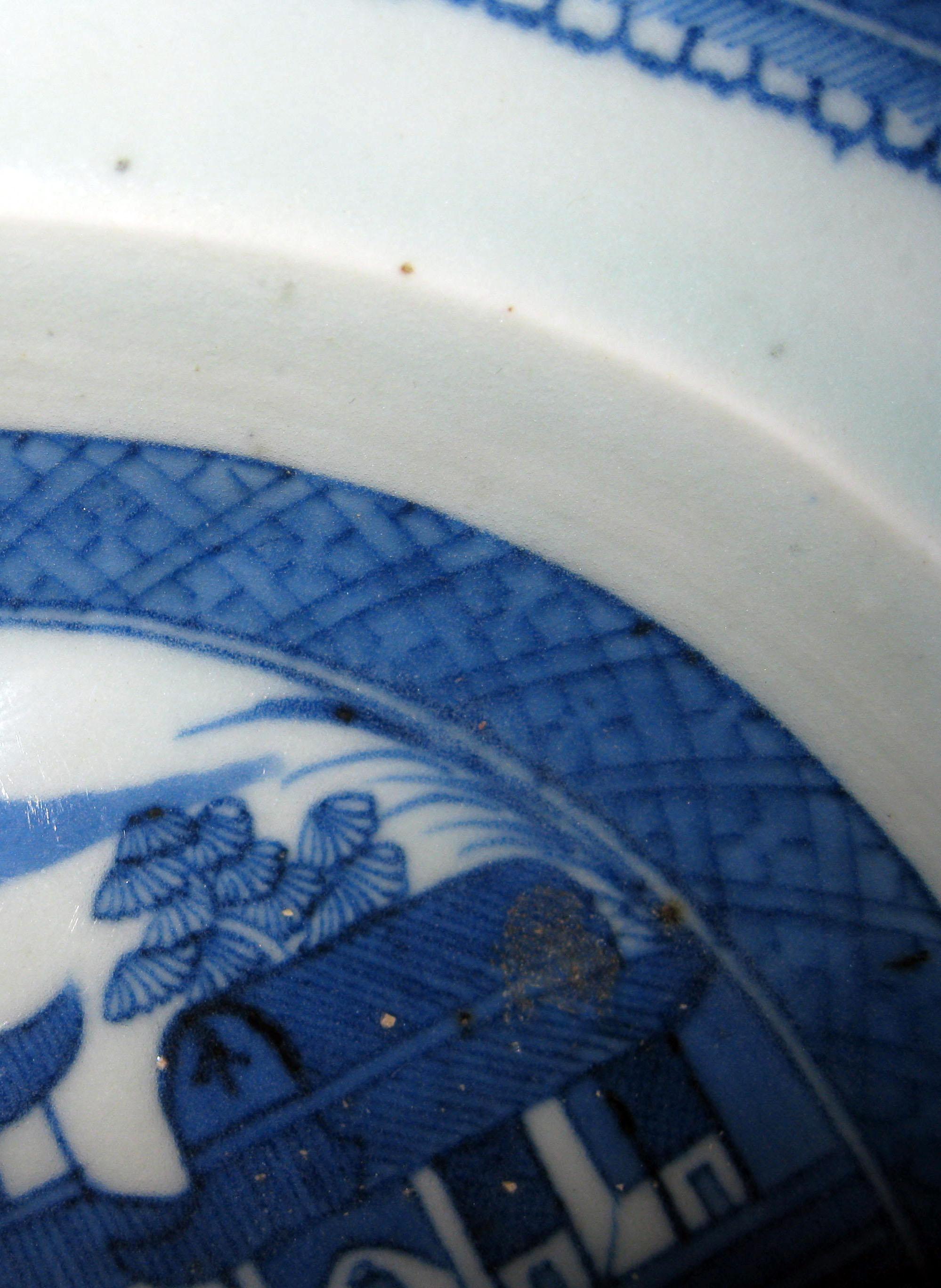 19th century Chinese Export Blue and White Canton Ware Deep Platter 4