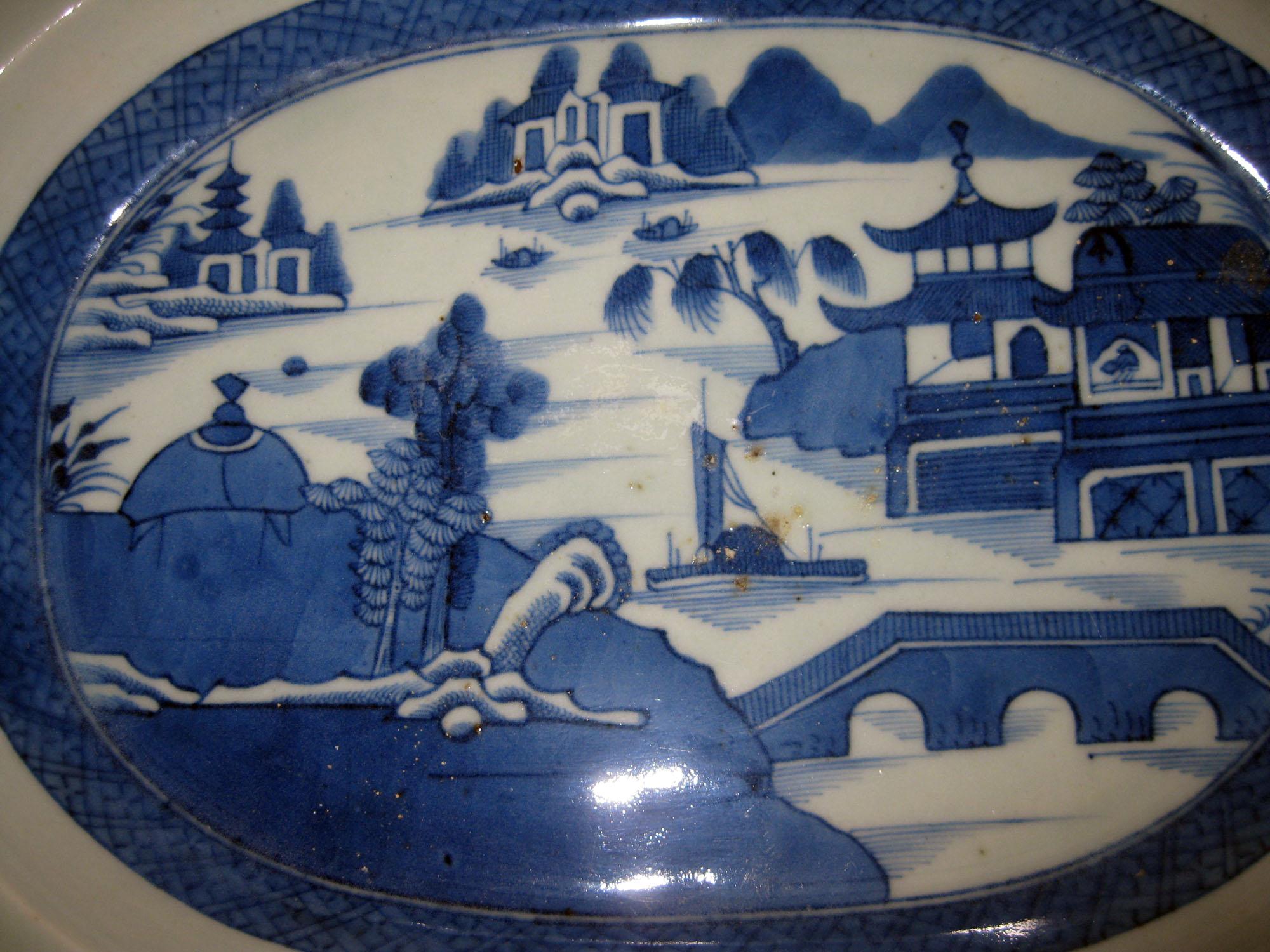 19th century Chinese Export Blue and White Canton Ware Deep Platter 2