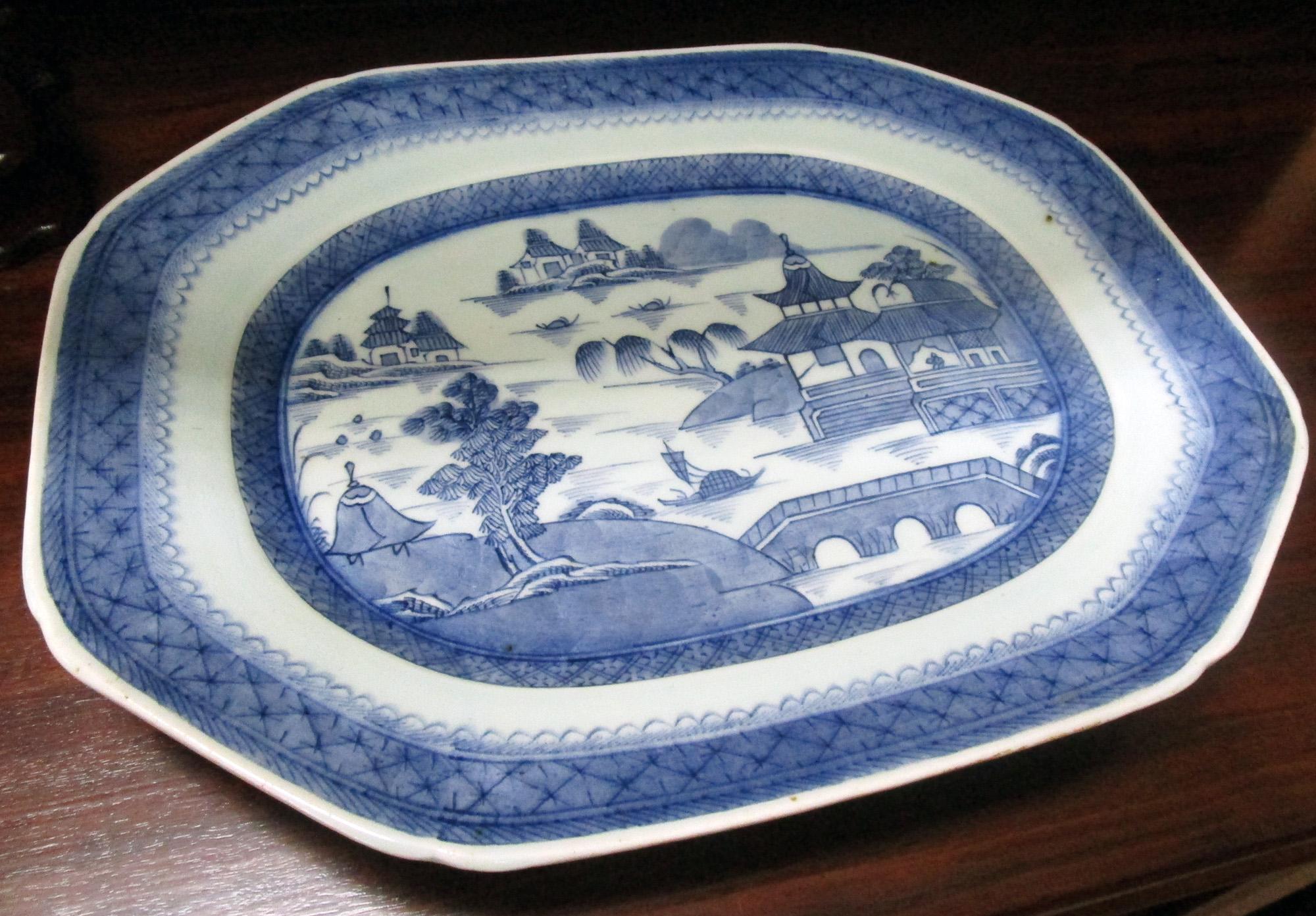 19th Century Chinese Export Blue and White Canton Ware Platter In Good Condition In Savannah, GA