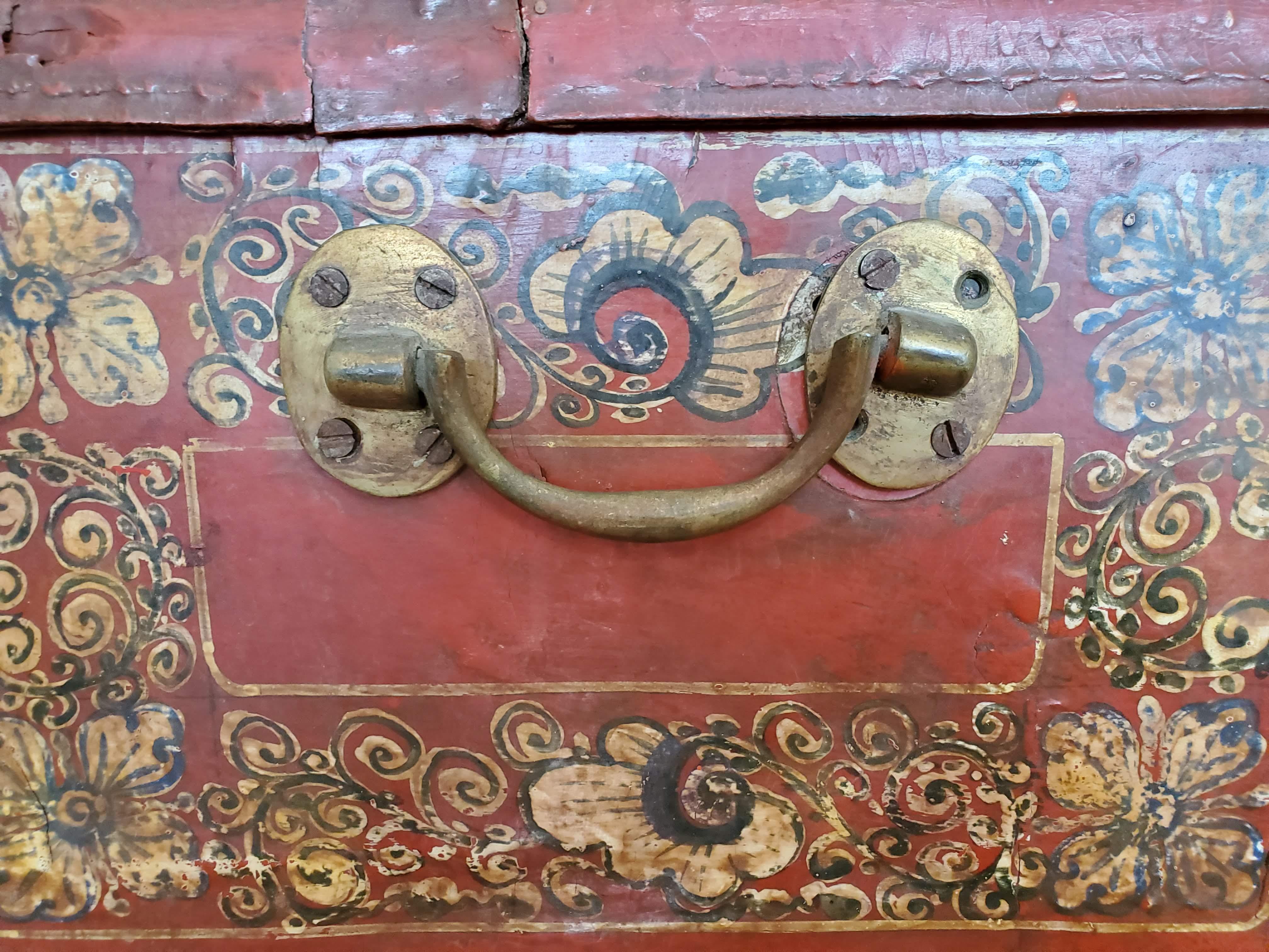 19th Century Chinese Export Brass Bound Leather Trunk with Hand Painted Designs 15