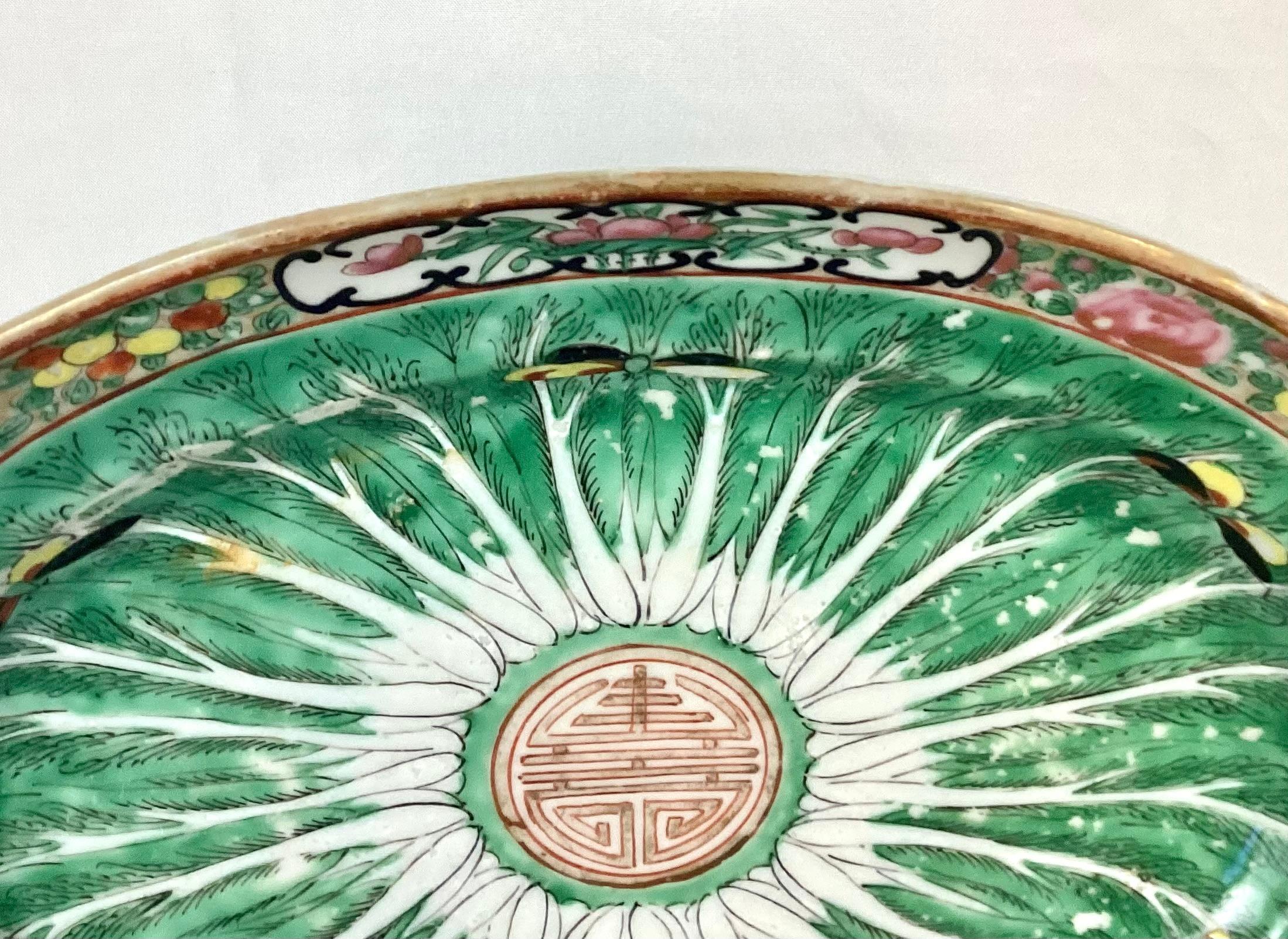 19th Century Chinese Export Cabbage Leaf and Dragonfly Platter 1