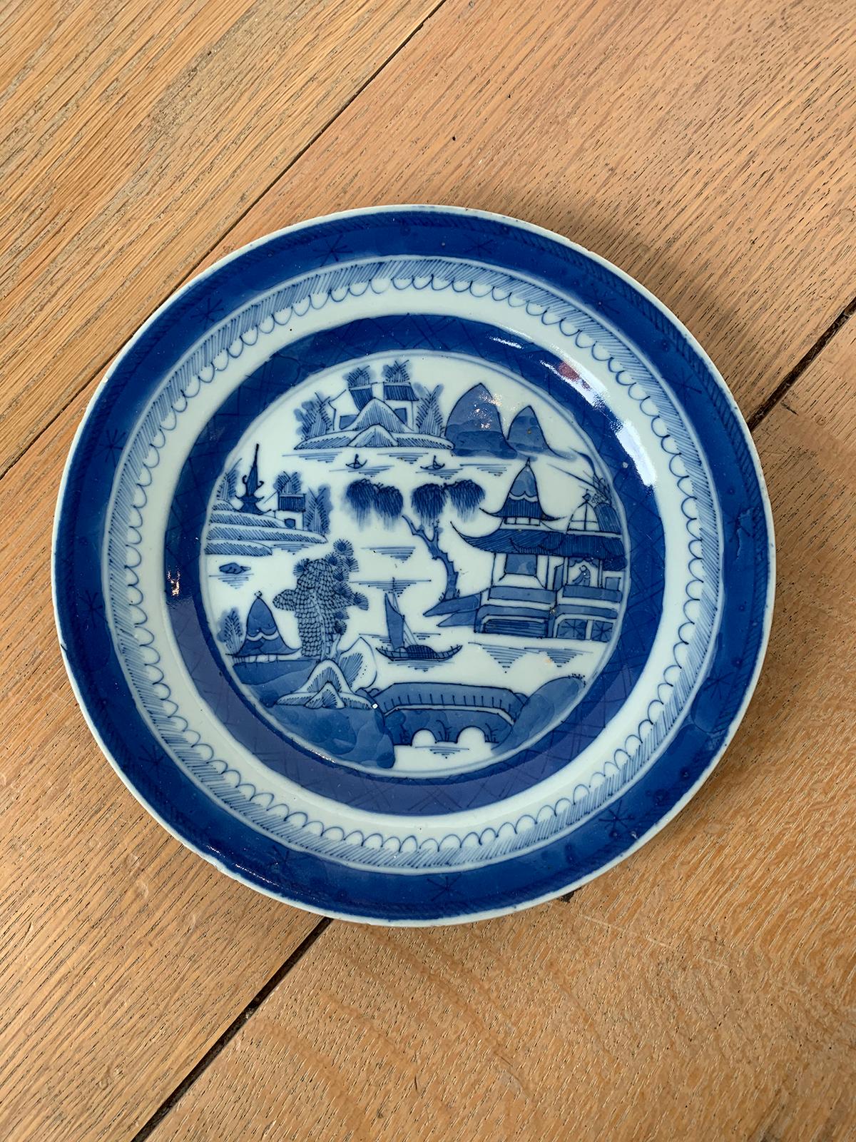 19th century Chinese export canton ware blue & white round porcelain plate, unmarked.