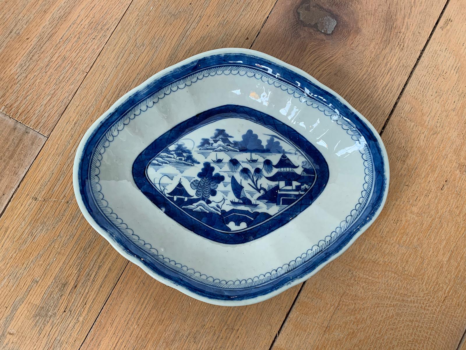 19th century Chinese Export canton ware oval blue and white porcelain plate, unmarked.