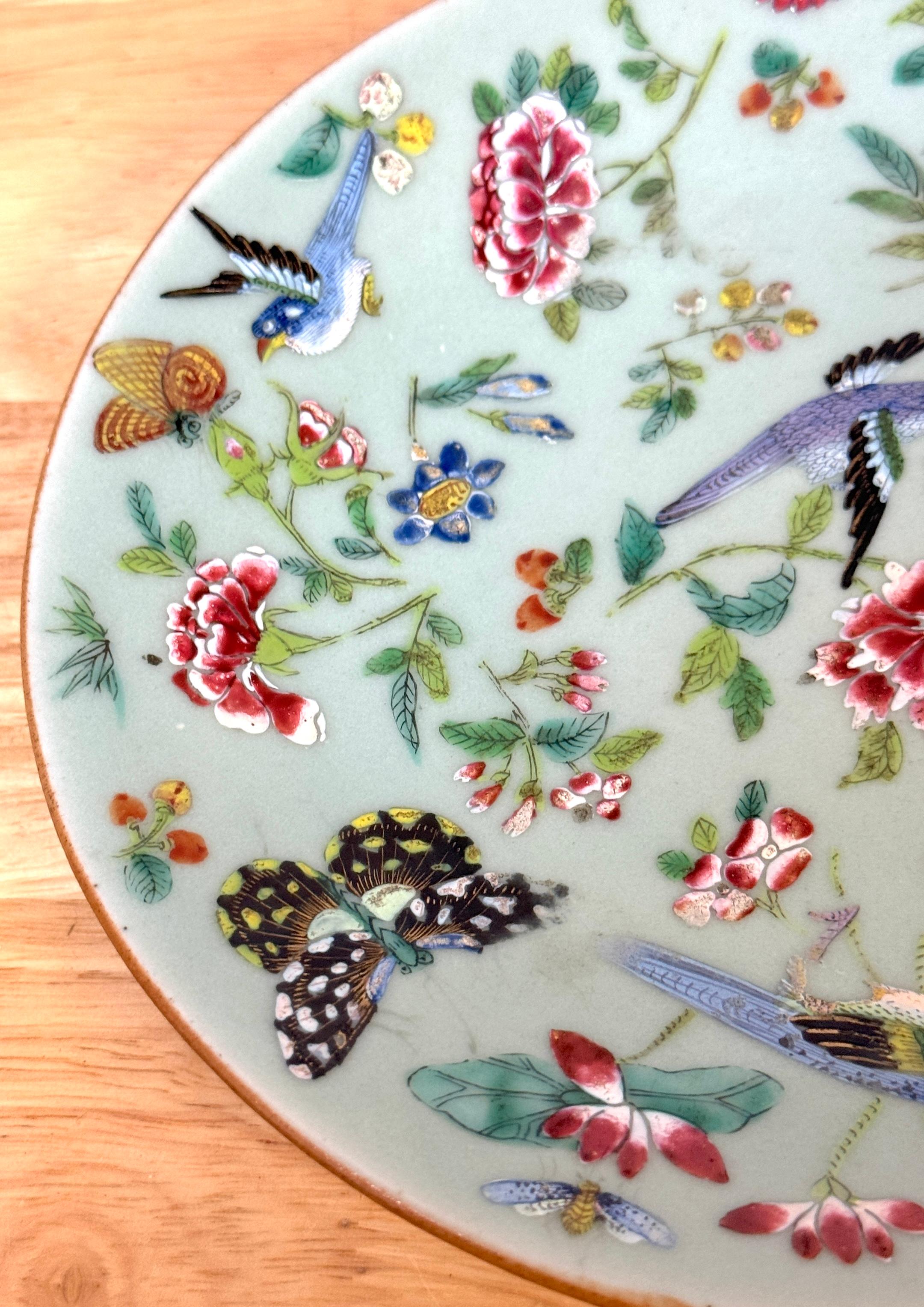 19th Century Chinese Export Celadon Plate with Enamel Decoration In Good Condition For Sale In West Palm Beach, FL
