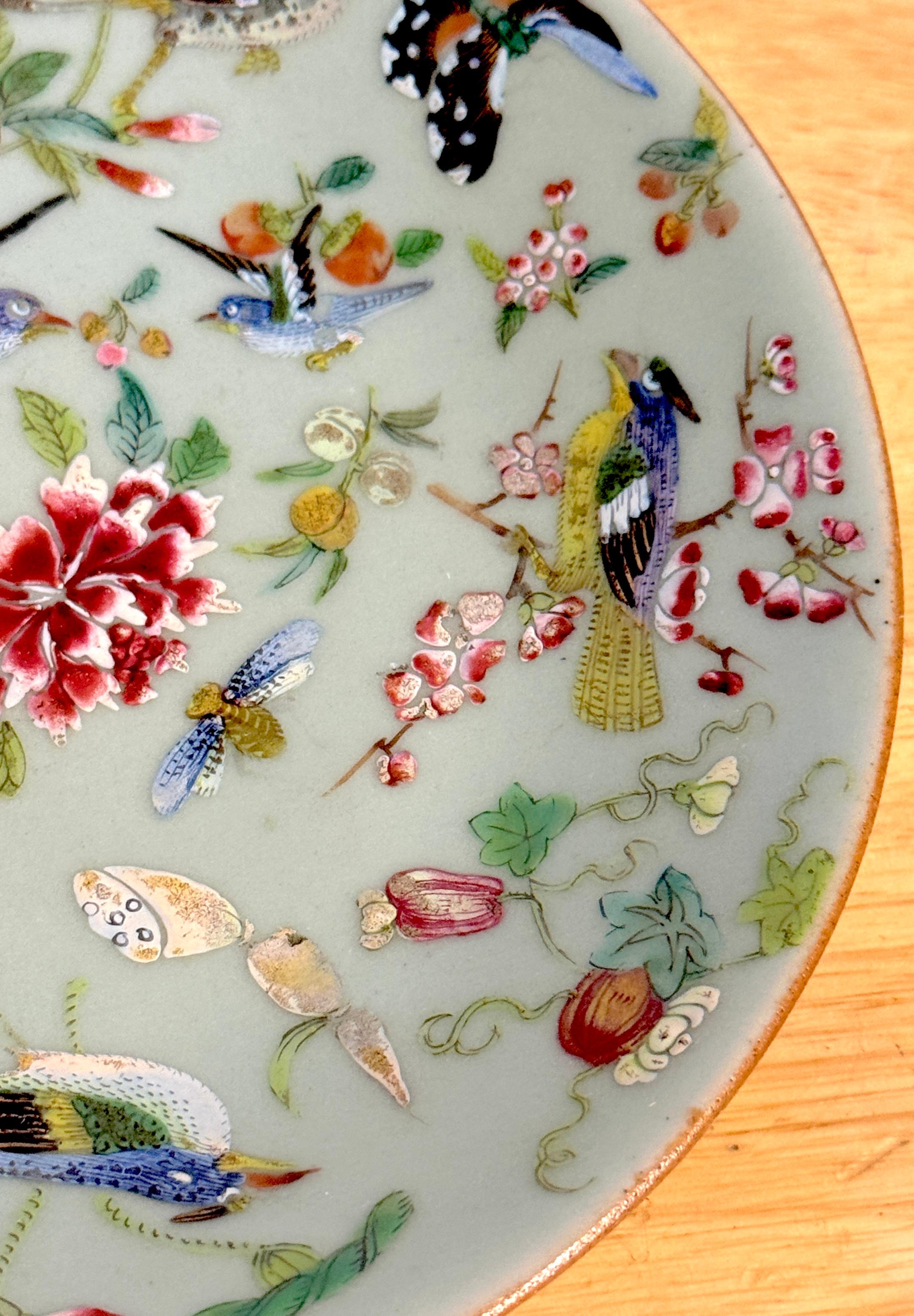 19th Century Chinese Export Celadon Plate with Enamel Decoration For Sale 1