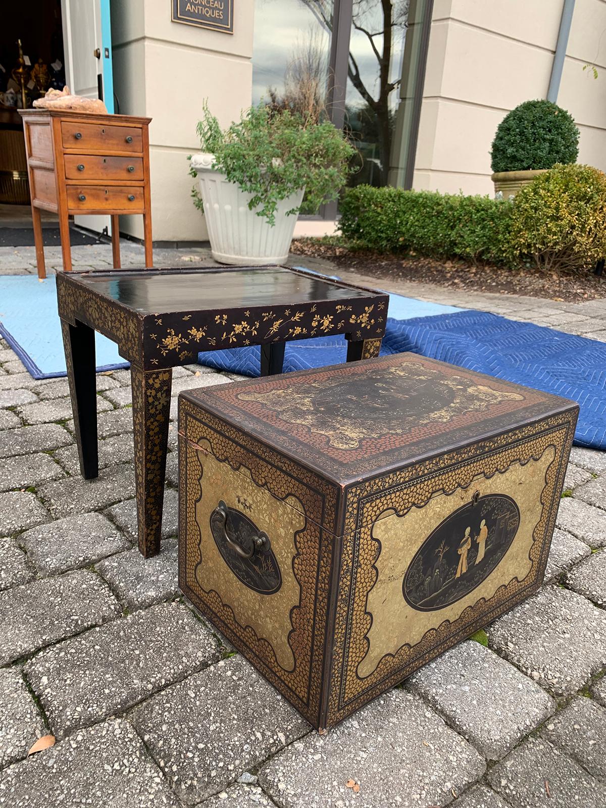19th Century Chinese Export Chinoiserie Cellarette / Box on Stand For Sale 16