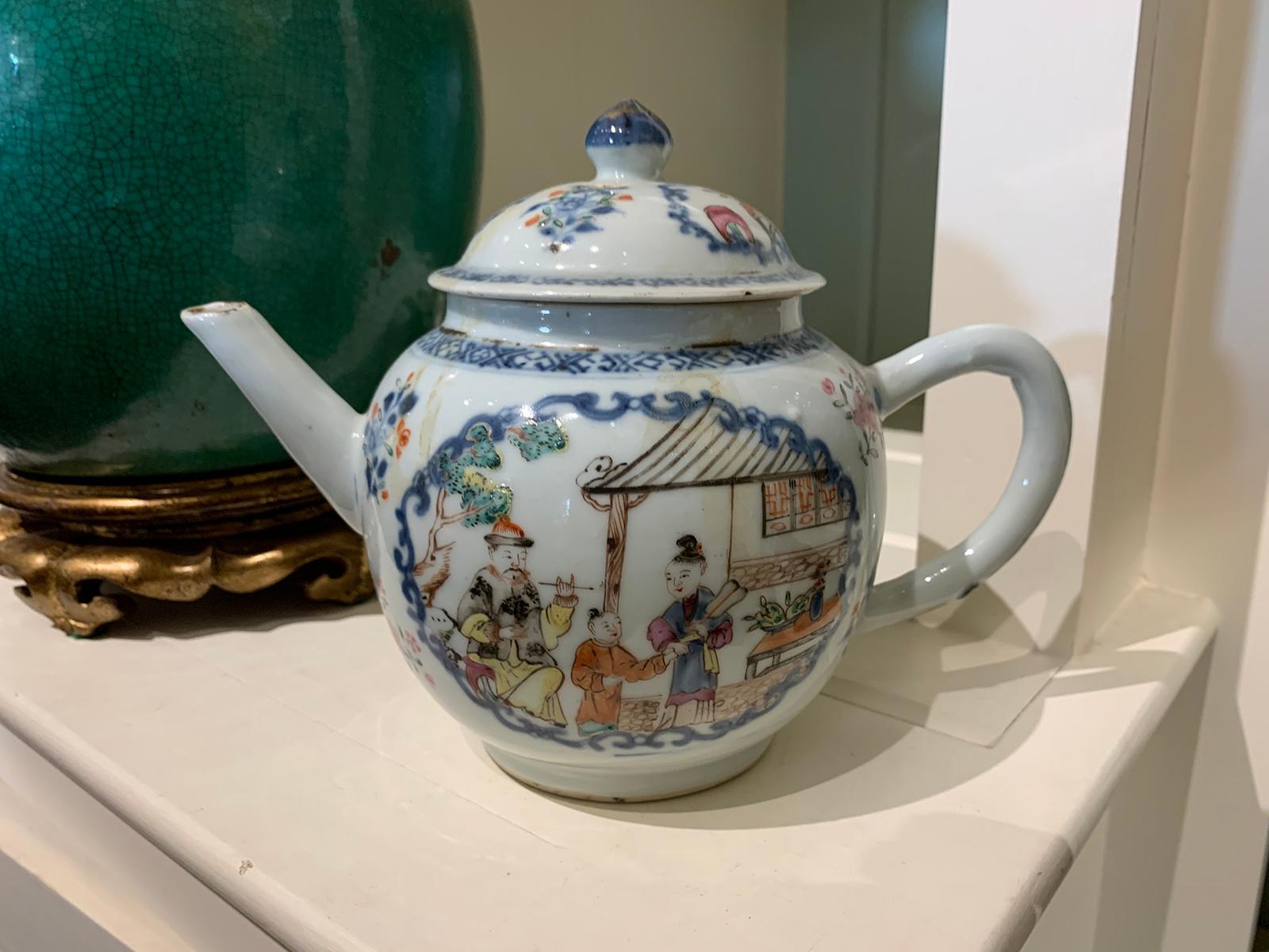 Porcelain 19th Century Chinese Export Chinoiserie Lidded Teapot