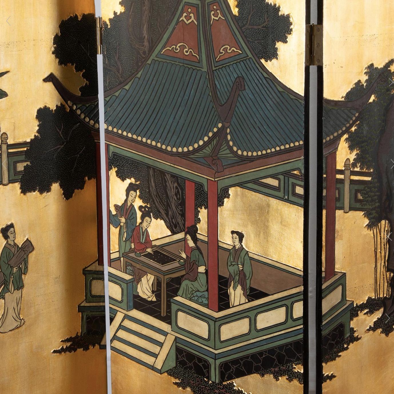 19th Century Chinese Export Coromandel Lacquer Eight-Fold Chinoiserie Screen In Good Condition In London, GB