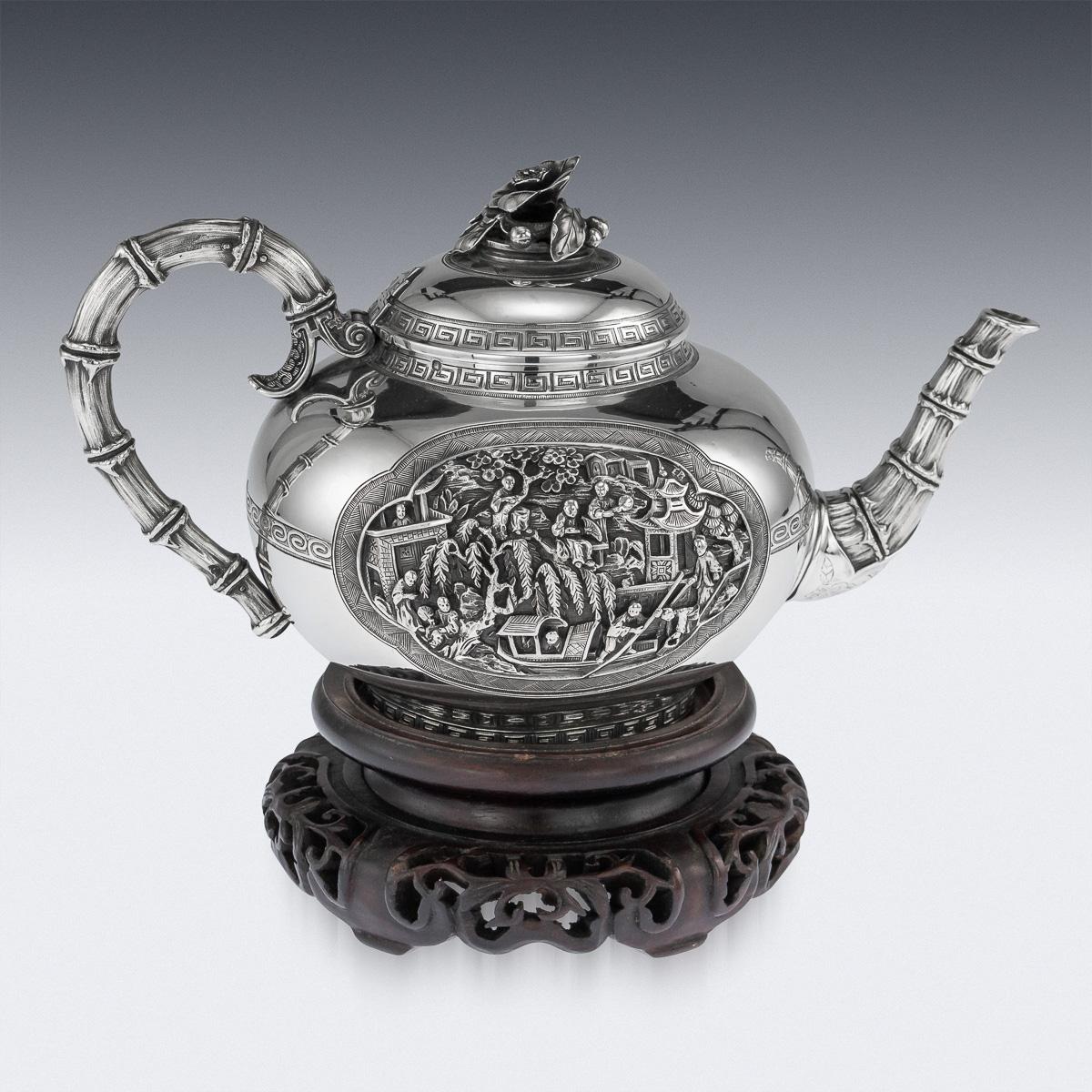 19th Century Chinese Export Exceptional Solid Silver Teapot, circa 1870 In Good Condition In Royal Tunbridge Wells, Kent