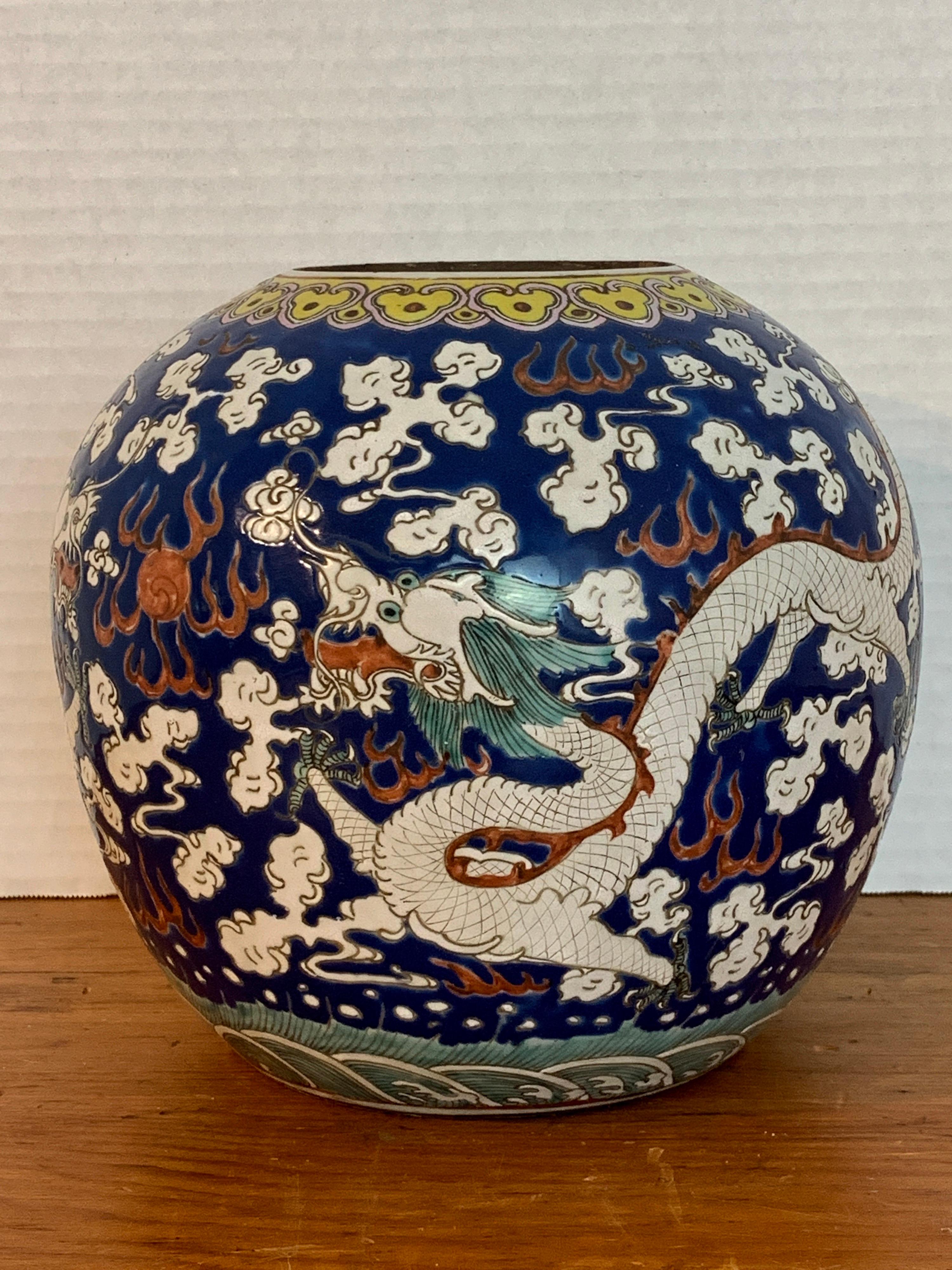 20th Century Chinese Export Polychrome Enamel Ginger Jar 4