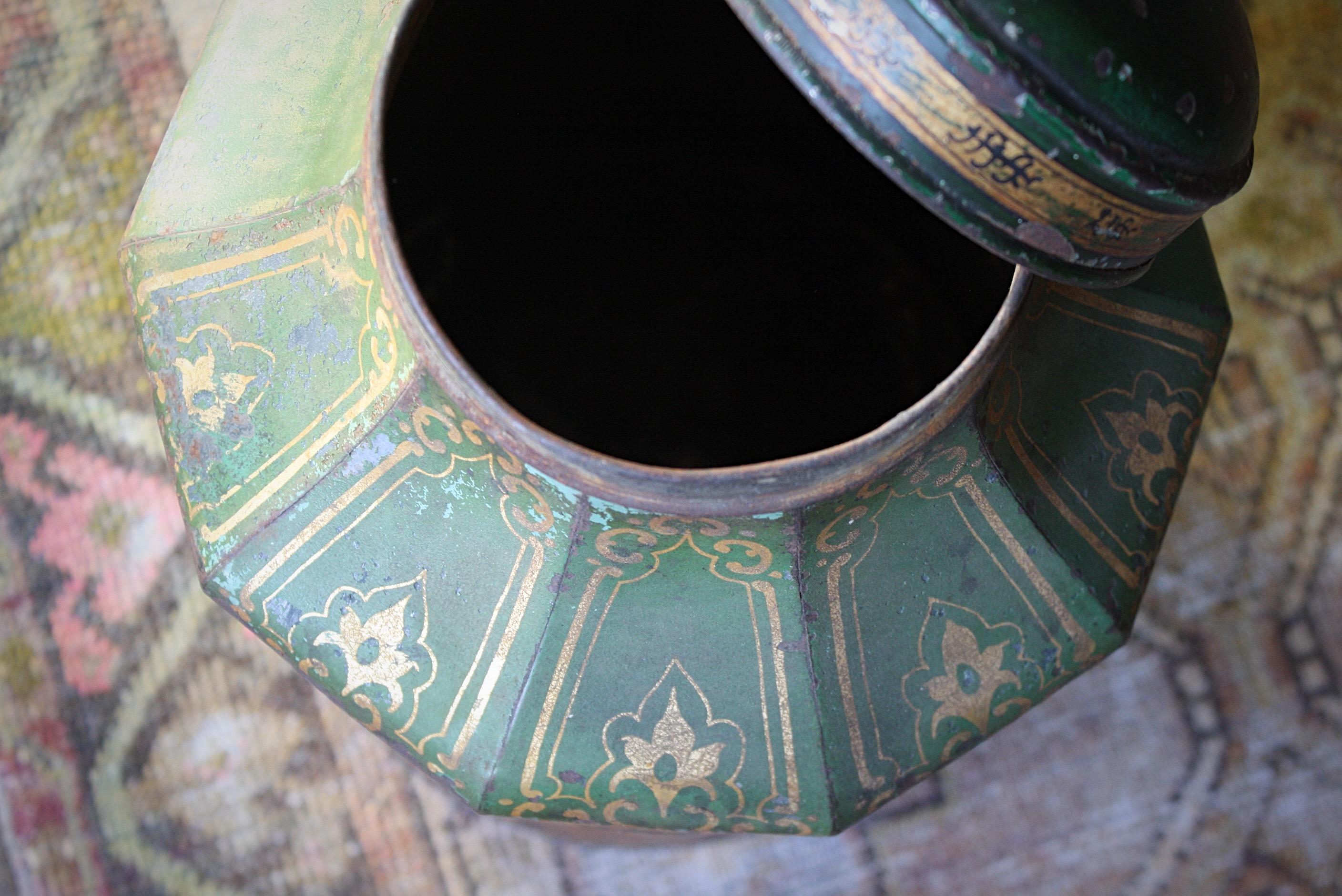 19th Century Chinese Export Green Painted & Gilt Tôle Tea Canister Chinoiserie 9