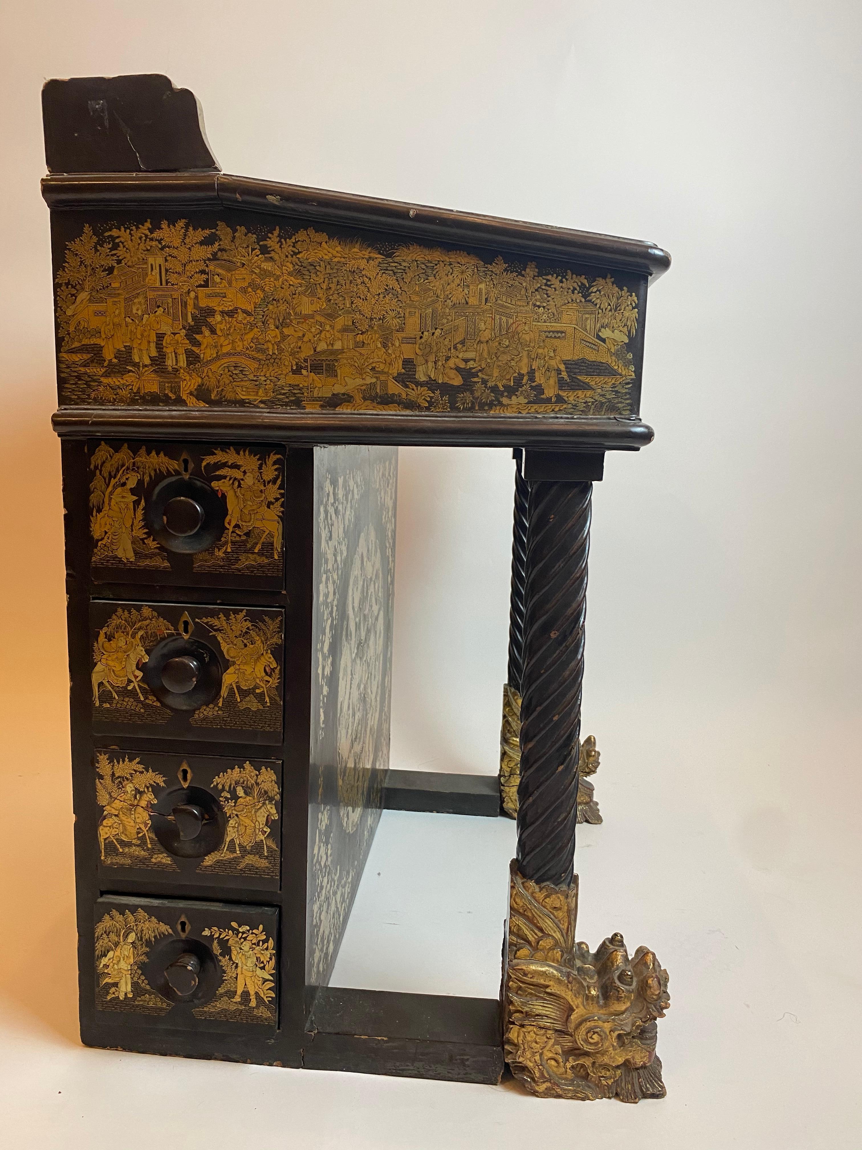 19th Century Chinese Export Lacquer and Gilt Davenport Desk For Sale 5