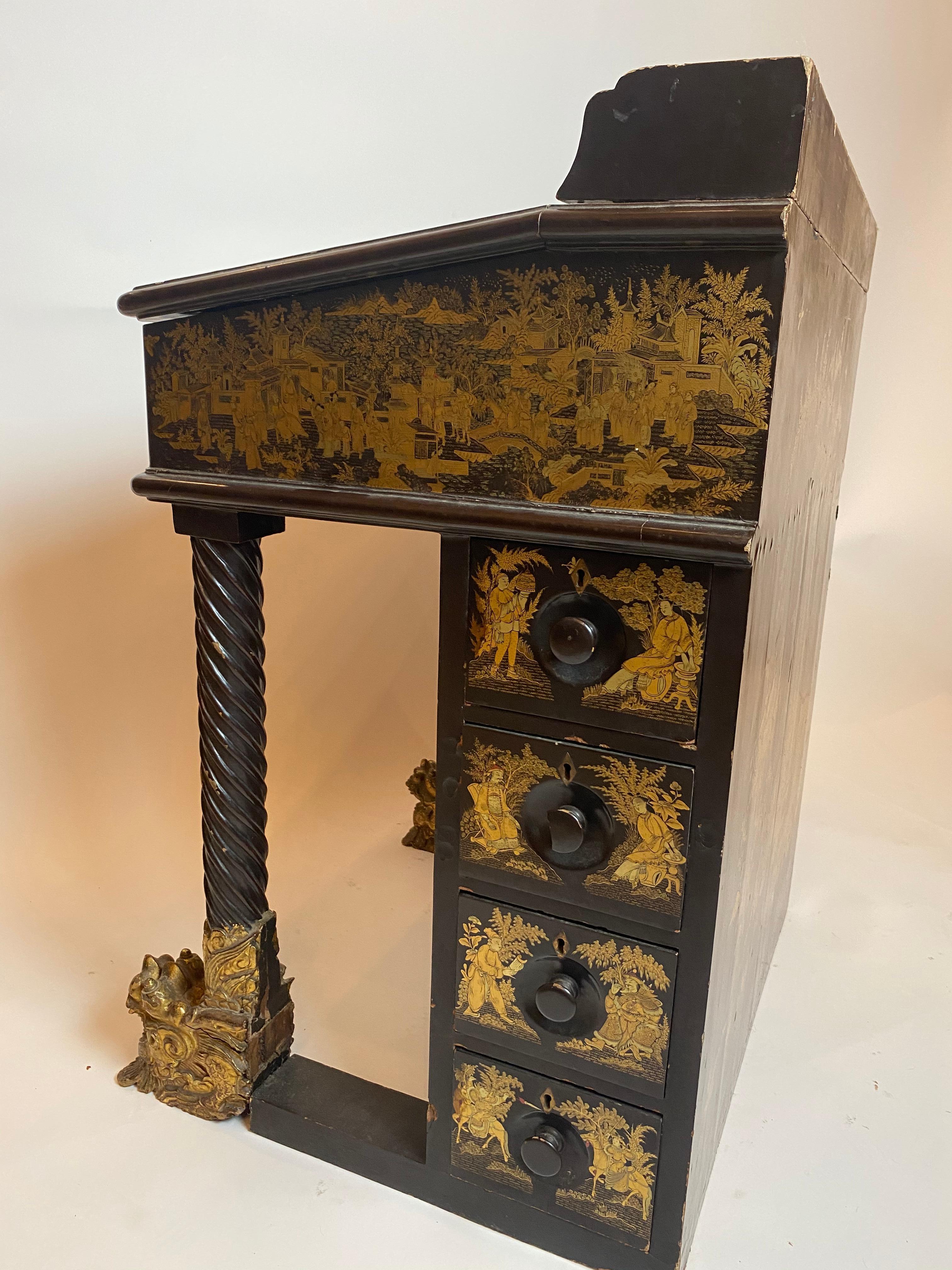 19th Century Chinese Export Lacquer and Gilt Davenport Desk For Sale 9